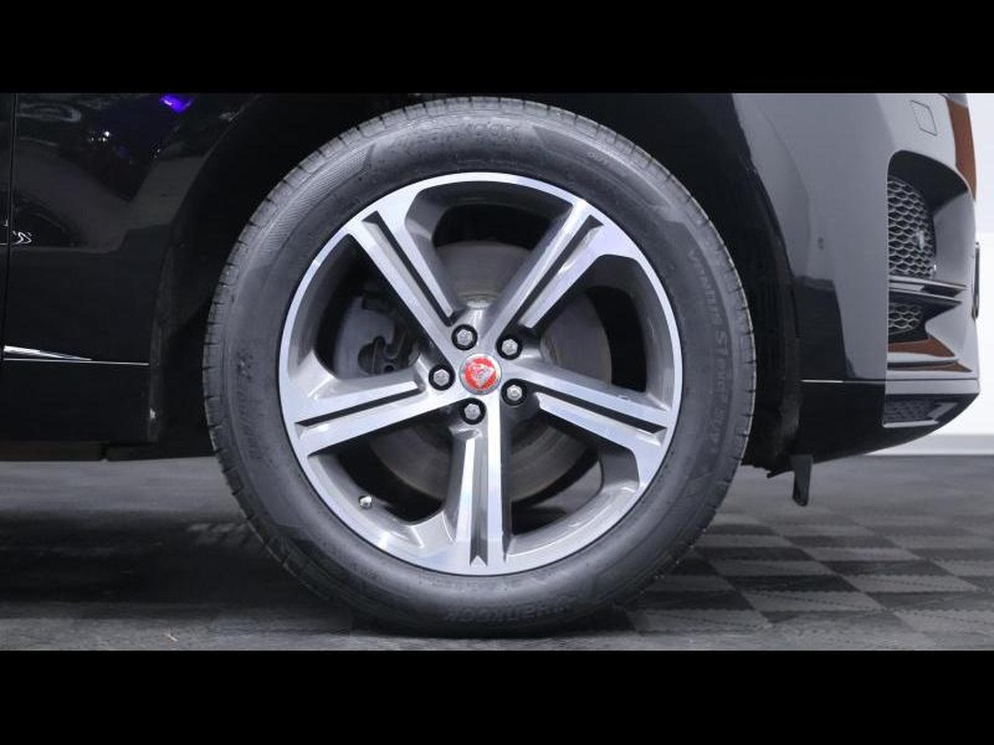 Jaguar F-Pace P400e SE (2022) - Foto 9