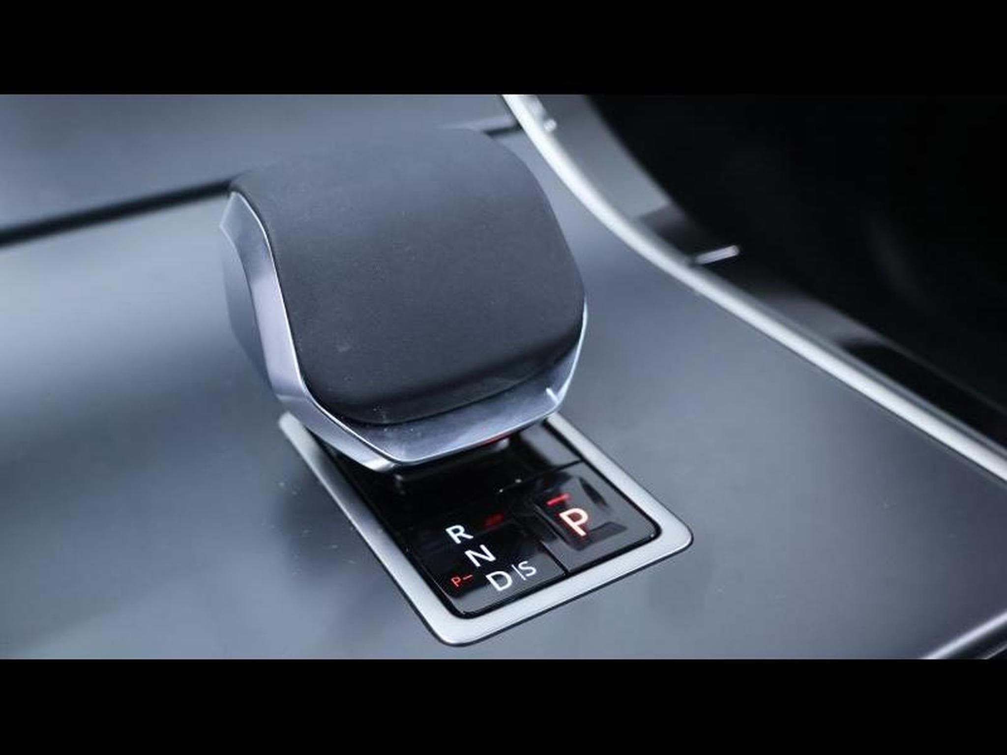 Land-Rover Range Rover Evoque D165 S AWD auto (2025) - Photo 17