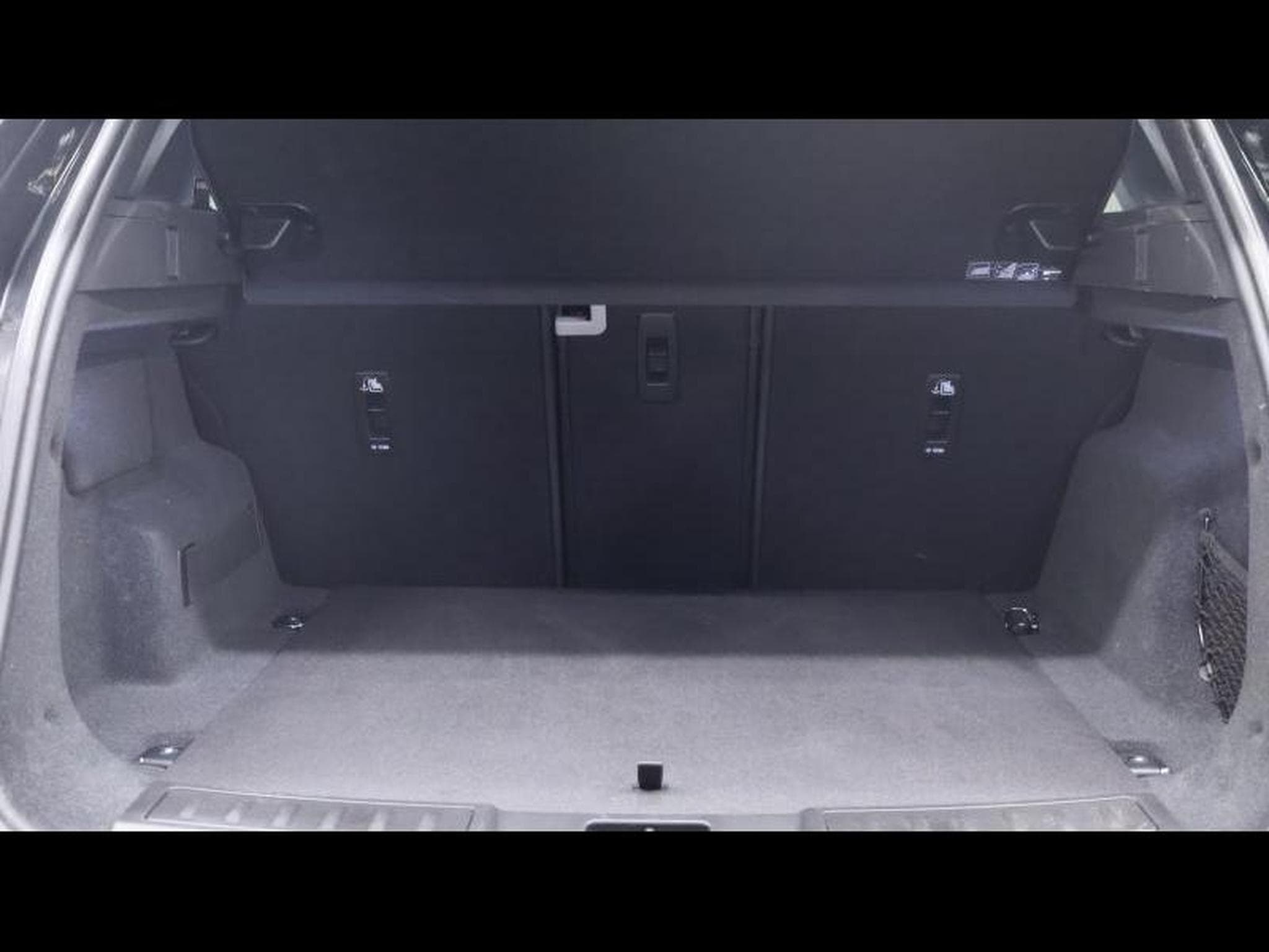 Land-Rover Range Rover Evoque D165 S AWD auto (2025) - Photo 6