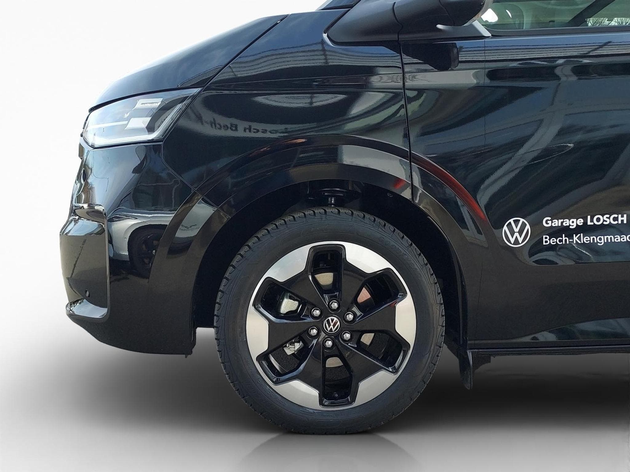 VW T7 Style (2026) - Photo 9