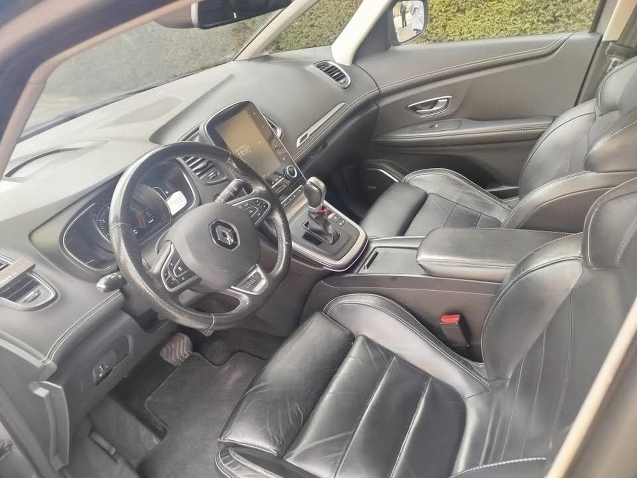 Renault Grand Scenic INITIAL PARIS (2020) - Photo 6