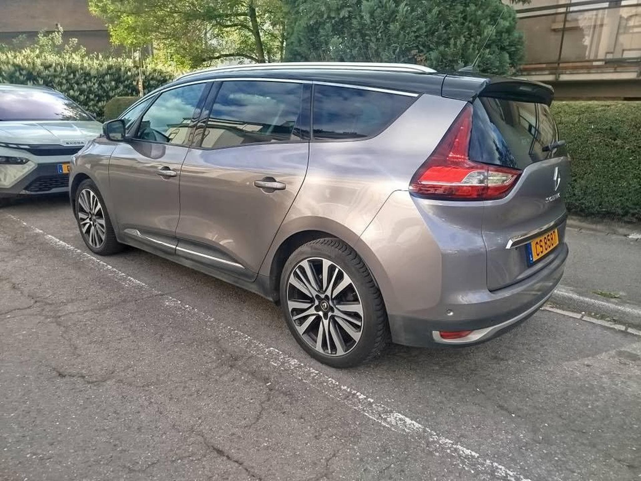 Renault Grand Scenic INITIAL PARIS (2020) - Photo 4