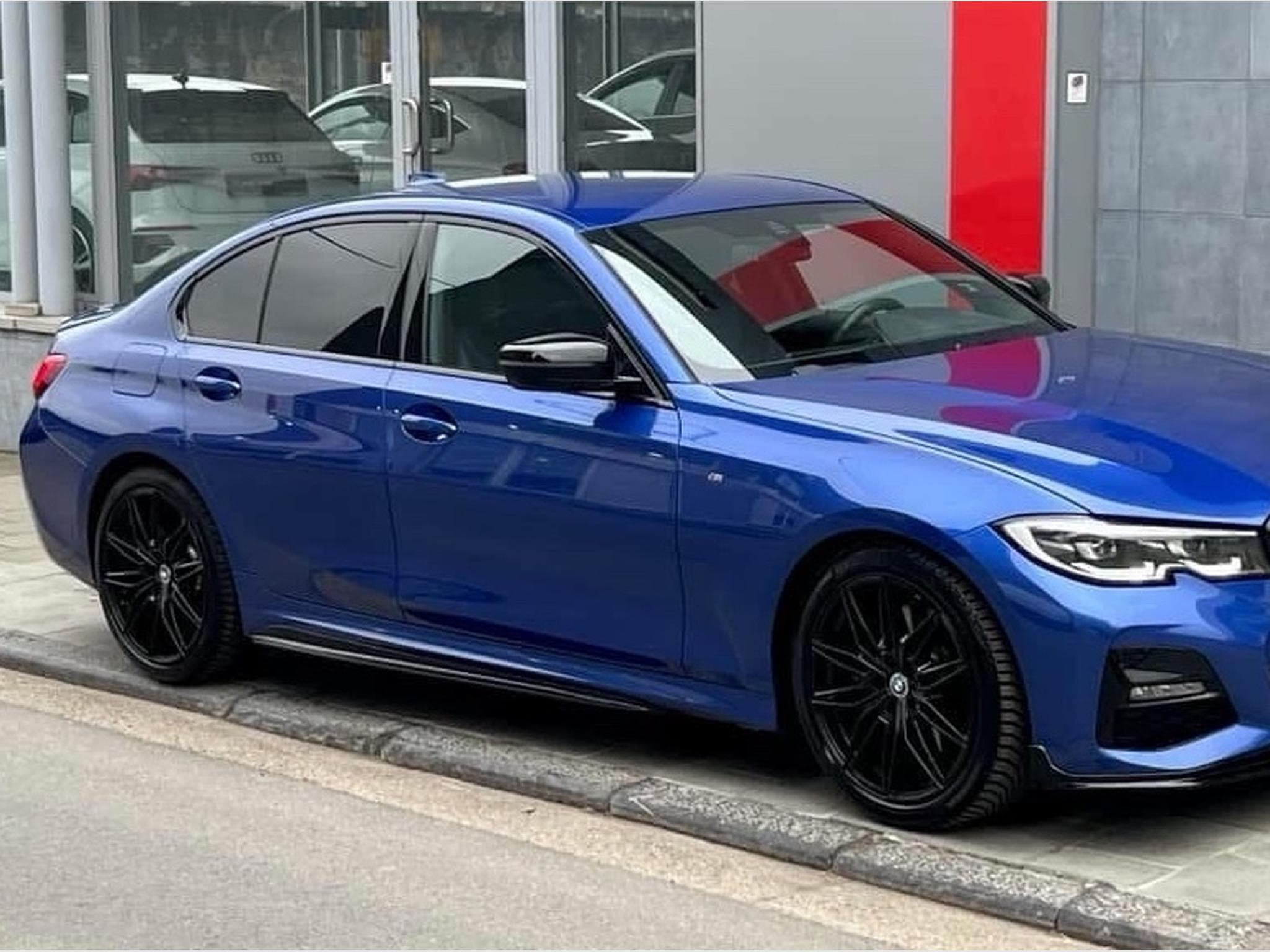 BMW 320 Sport M performance (2019) - Photo 3