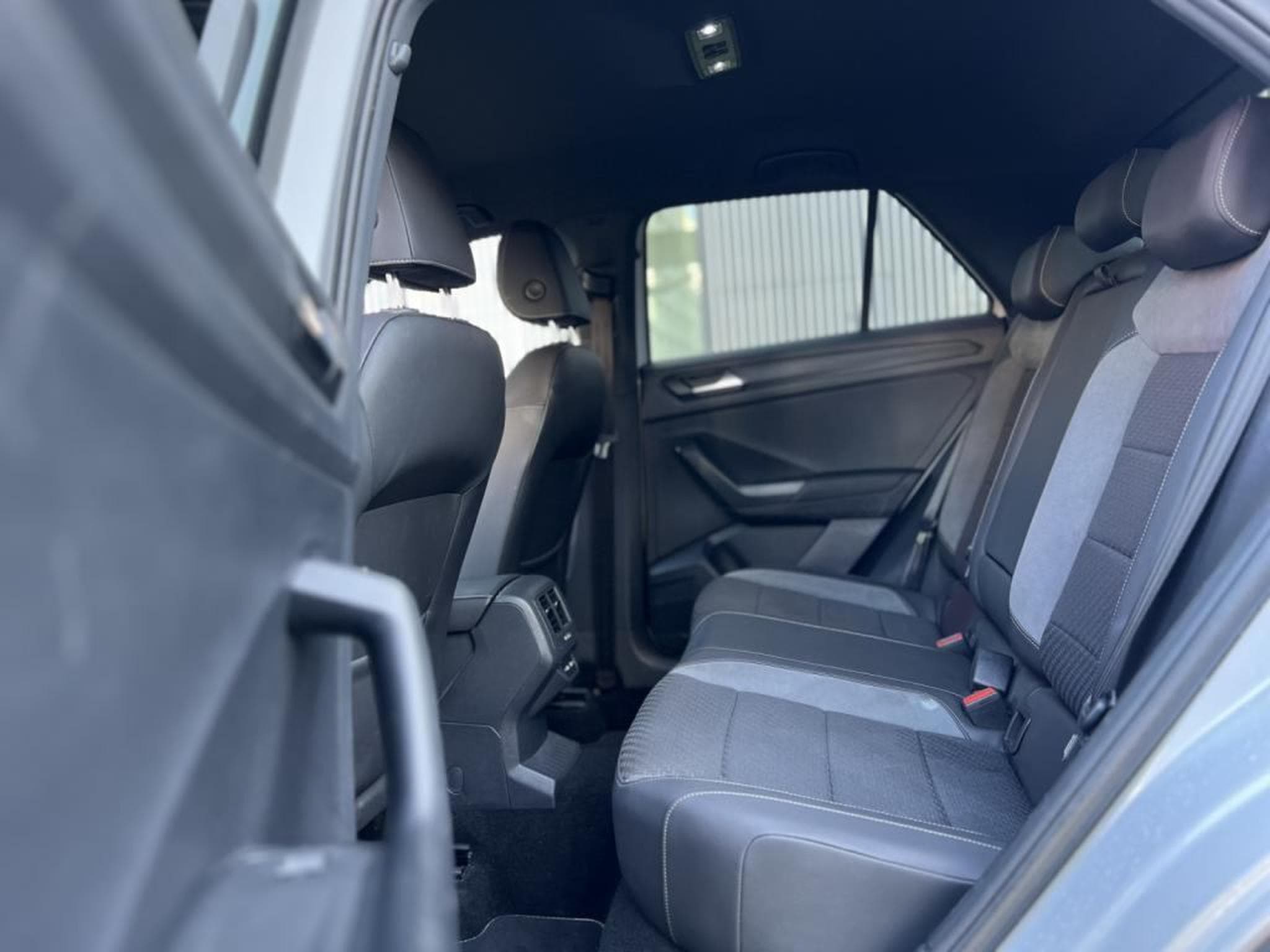 VW T-Roc R-Line / Attache Remorque / (2021) - Photo 19