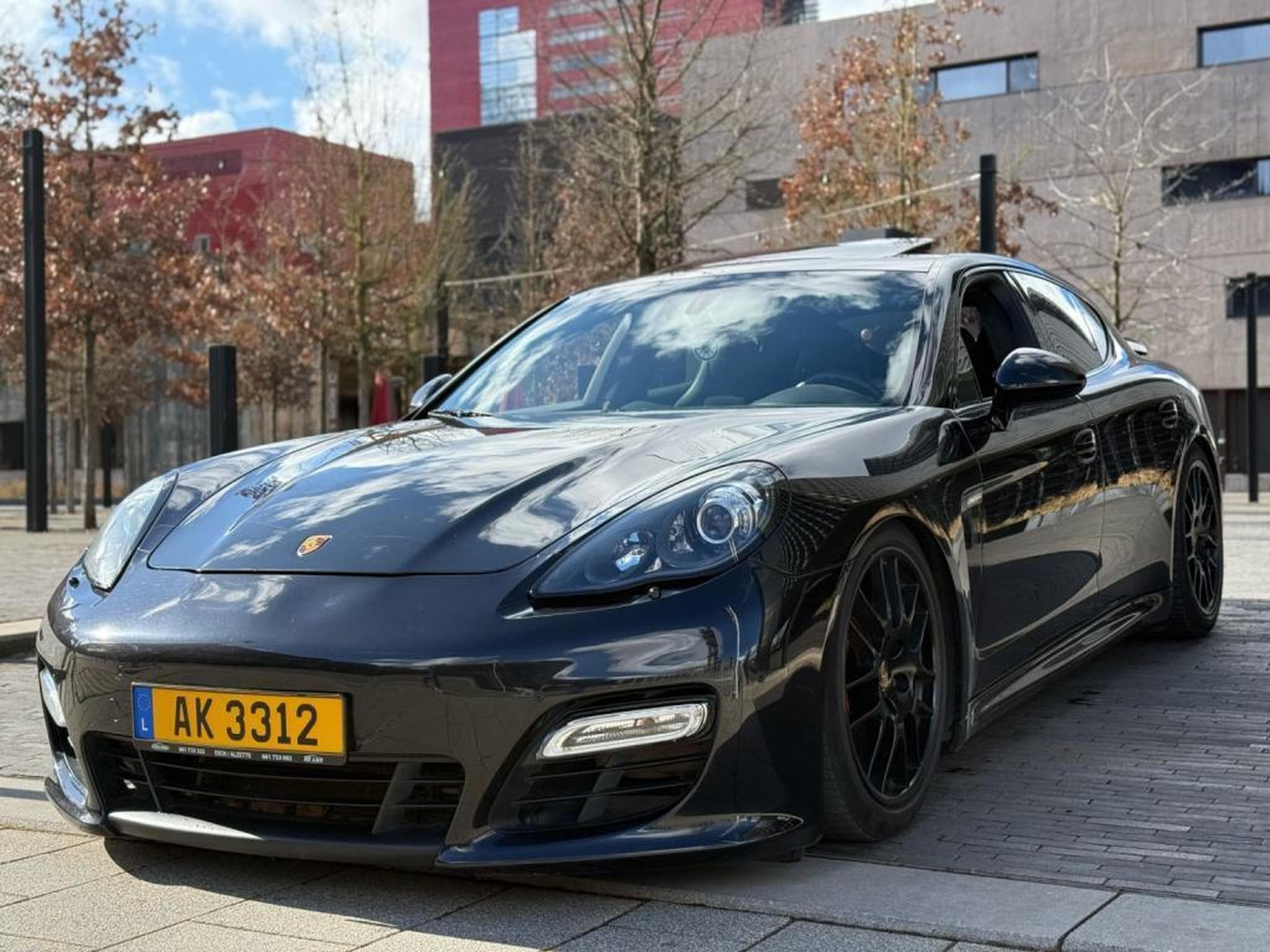 Porsche Panamera GTS / 4.8 / PDK / (2012) - Photo 3