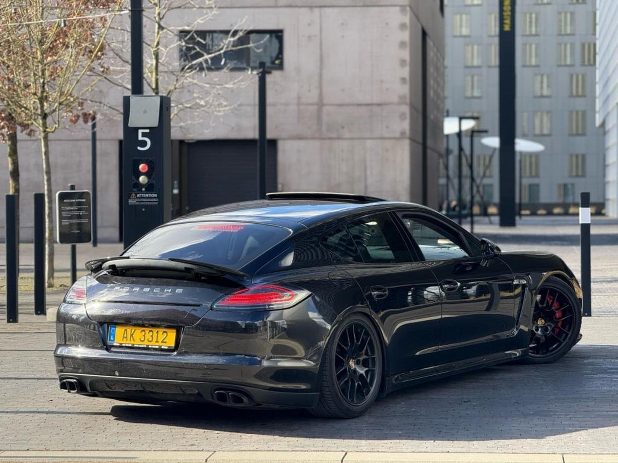 Porsche Panamera GTS / 4.8 / PDK / (2012) - Photo 10