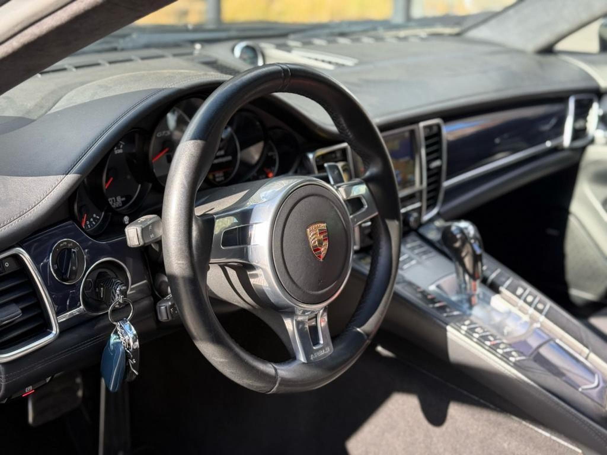 Porsche Panamera GTS / 4.8 / PDK / (2012) - Photo 13