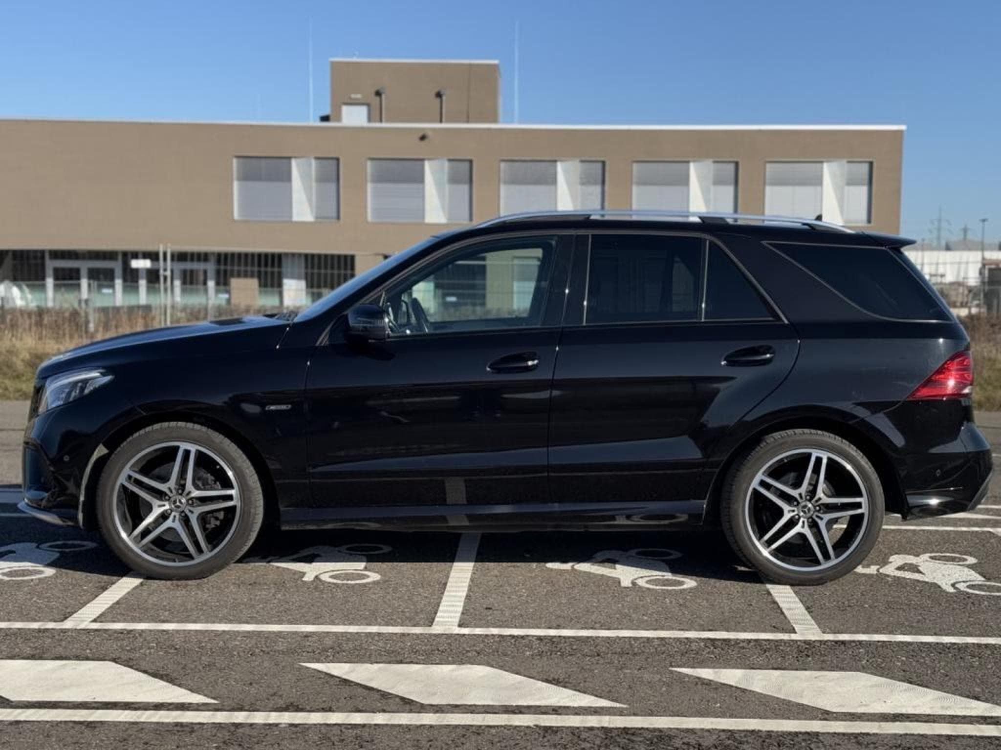 Mercedes GLE 450 AMG (2016) - Photo 8