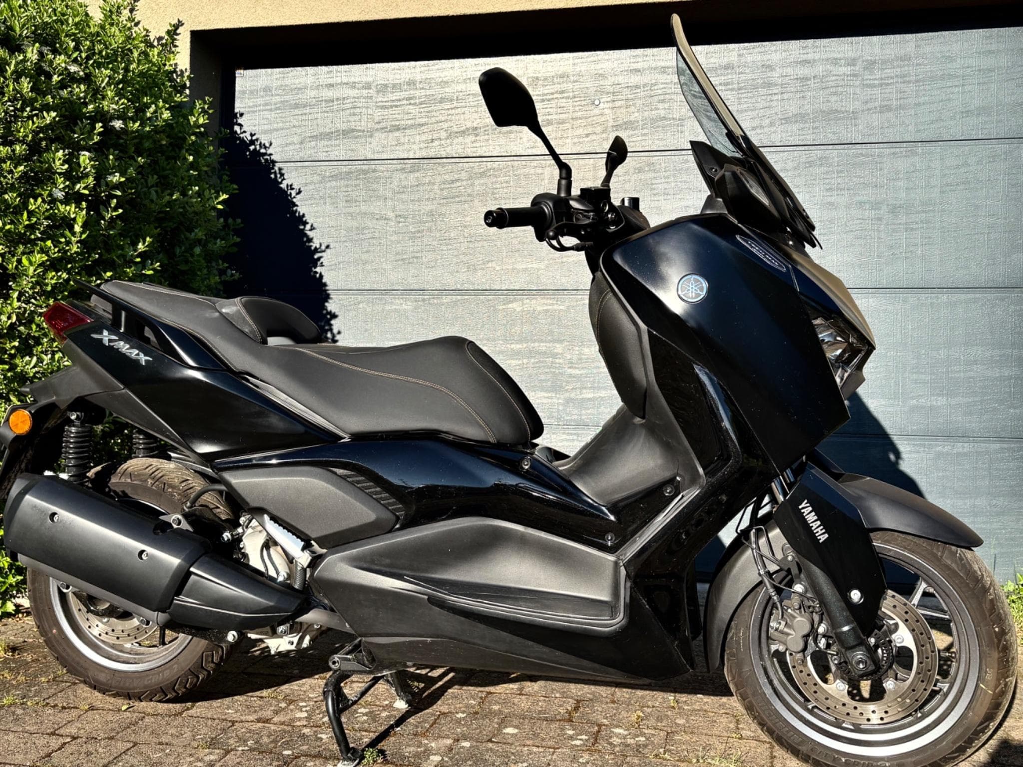 Yamaha X-Max Tech Max (2024) - Photo 3