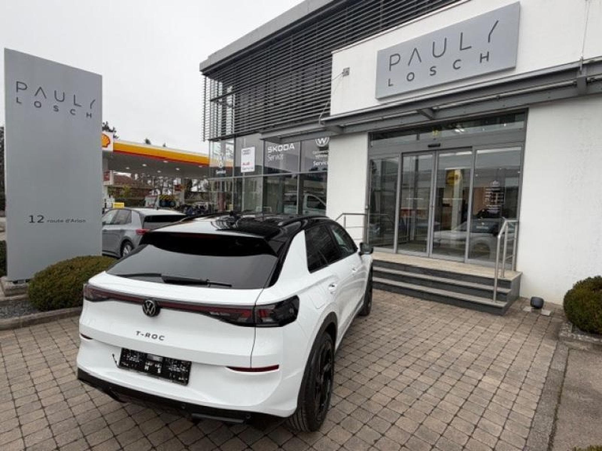 VW T-Roc R-LINE (2025) - Photo 9