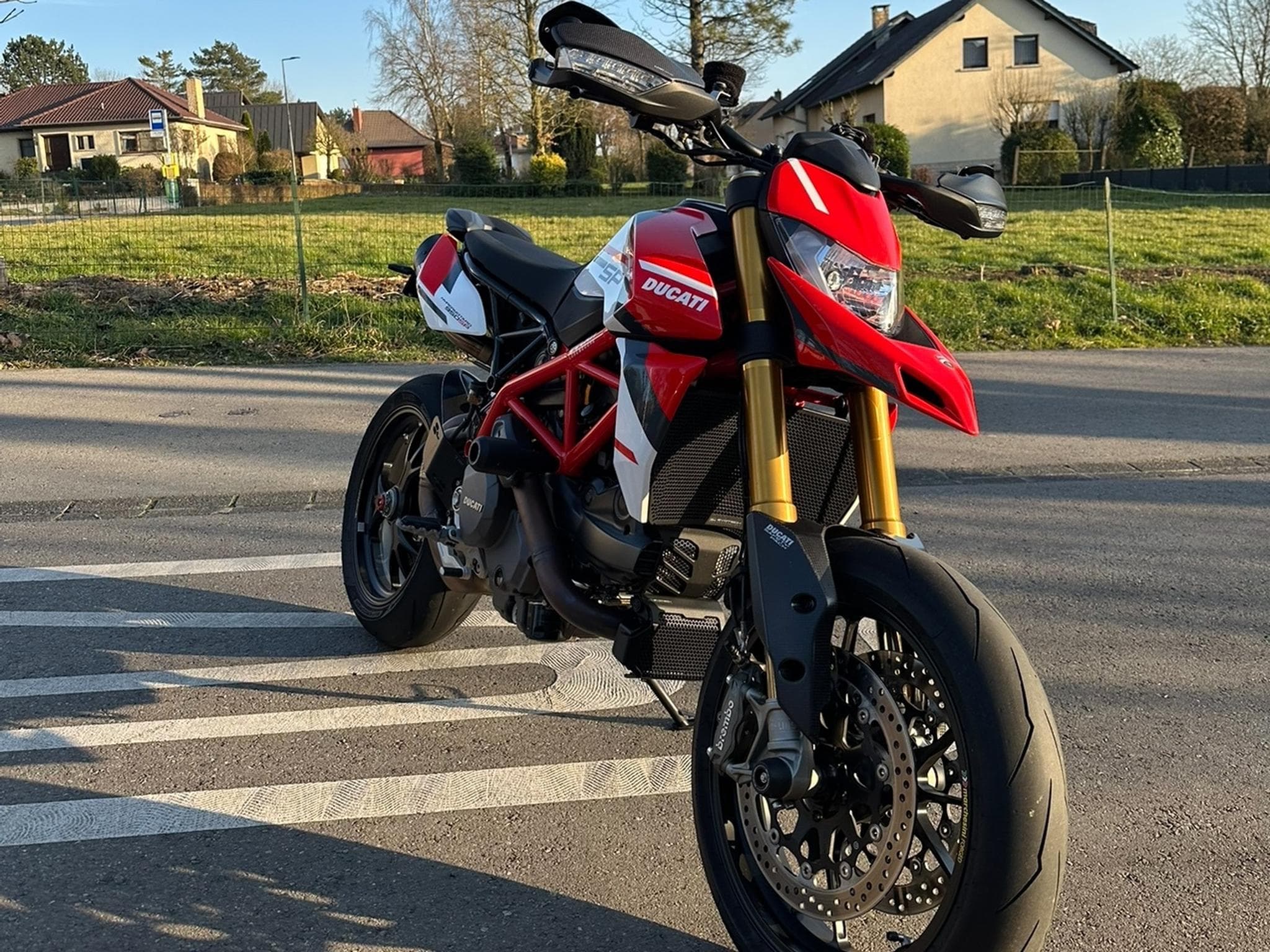 Ducati Hypermotard 950 SP (2024) - Photo 3