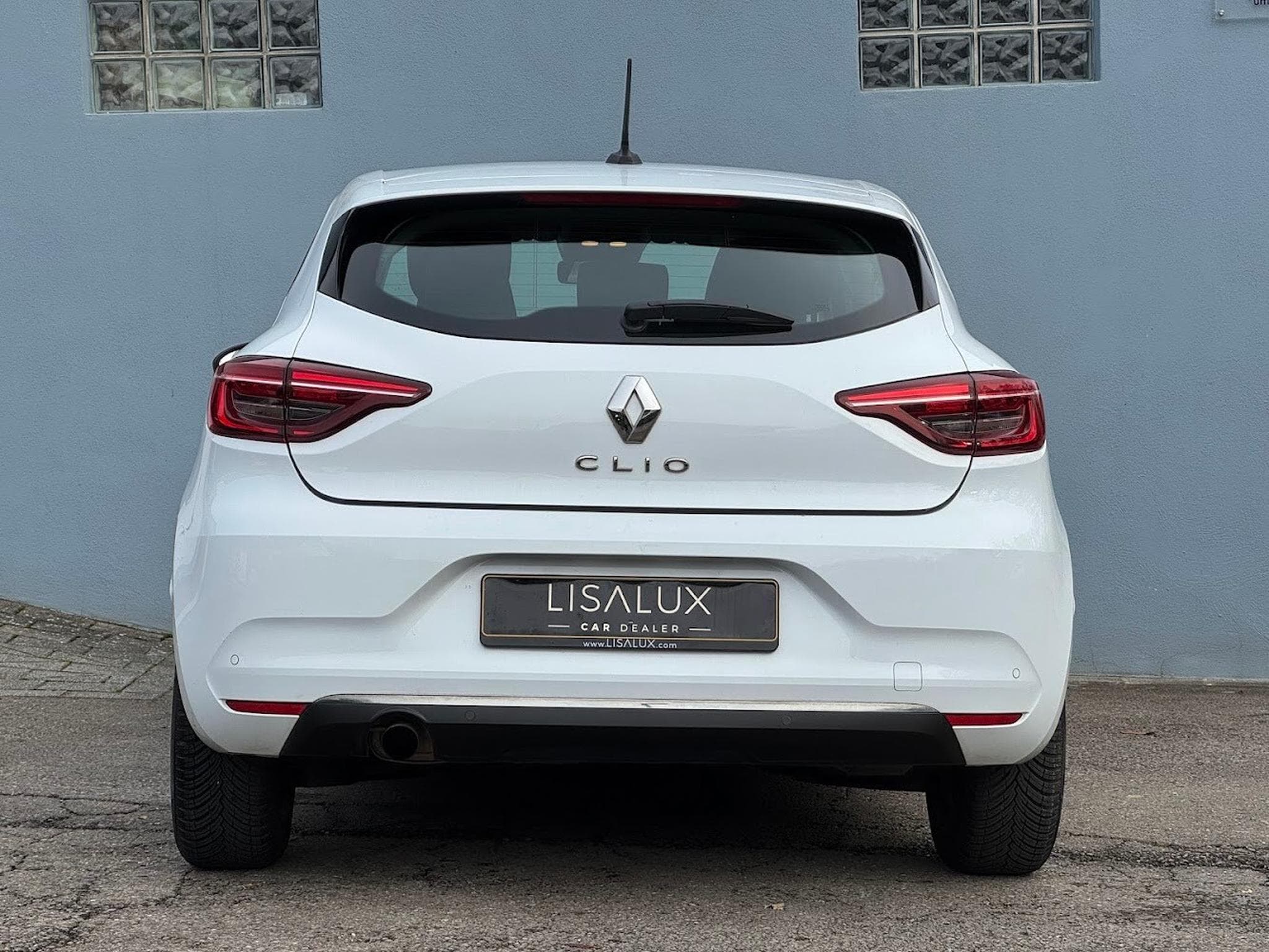 Renault Clio V CORPORAT EDITION 1.0 TCE 100 APPLECARPLAY 1 ERE MAIN (2020) - Photo 4
