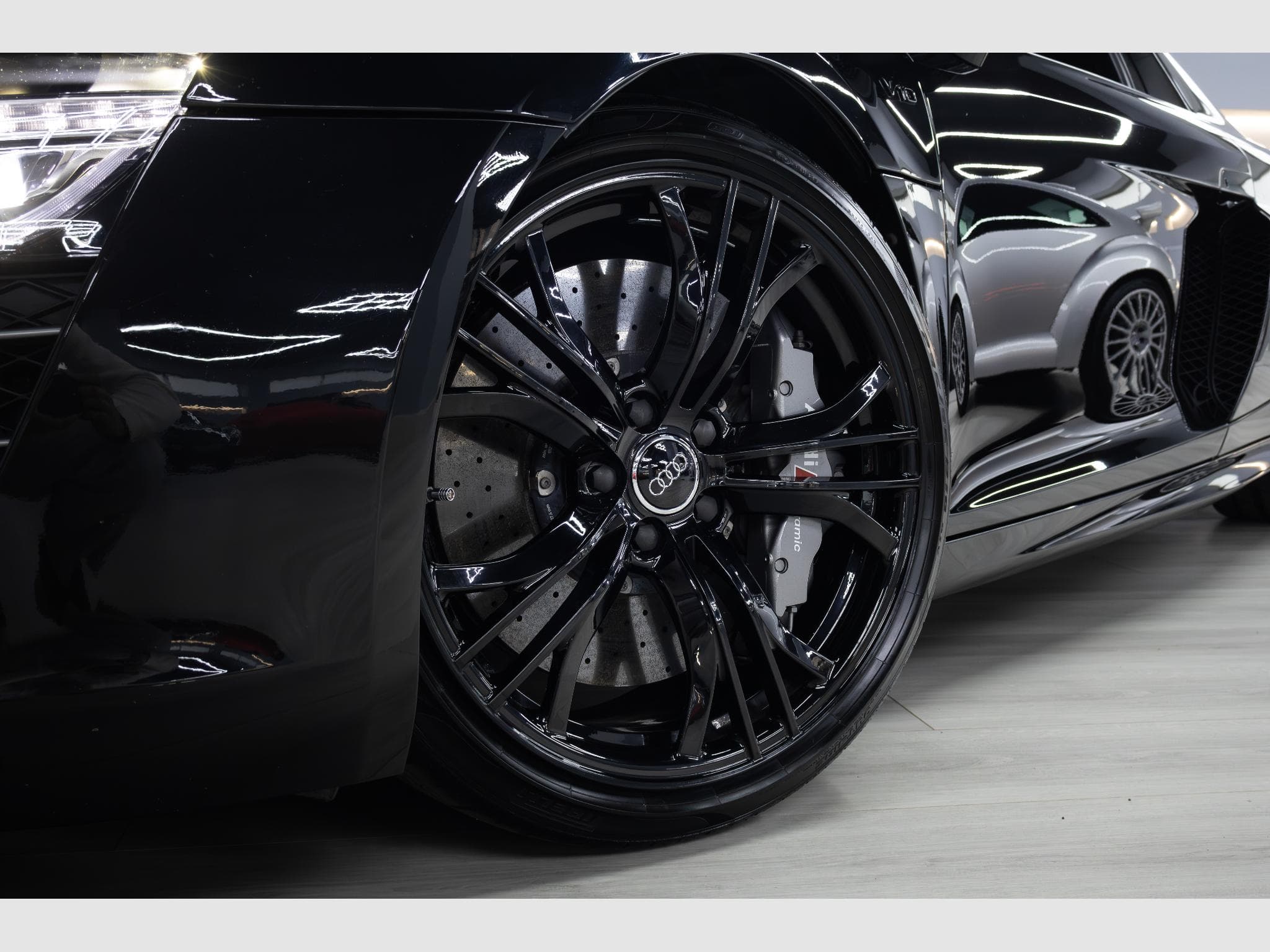 Audi R8 V10 PLUS 5.2 FSI QUATTRO S-TRONIC (2014) - Photo 11
