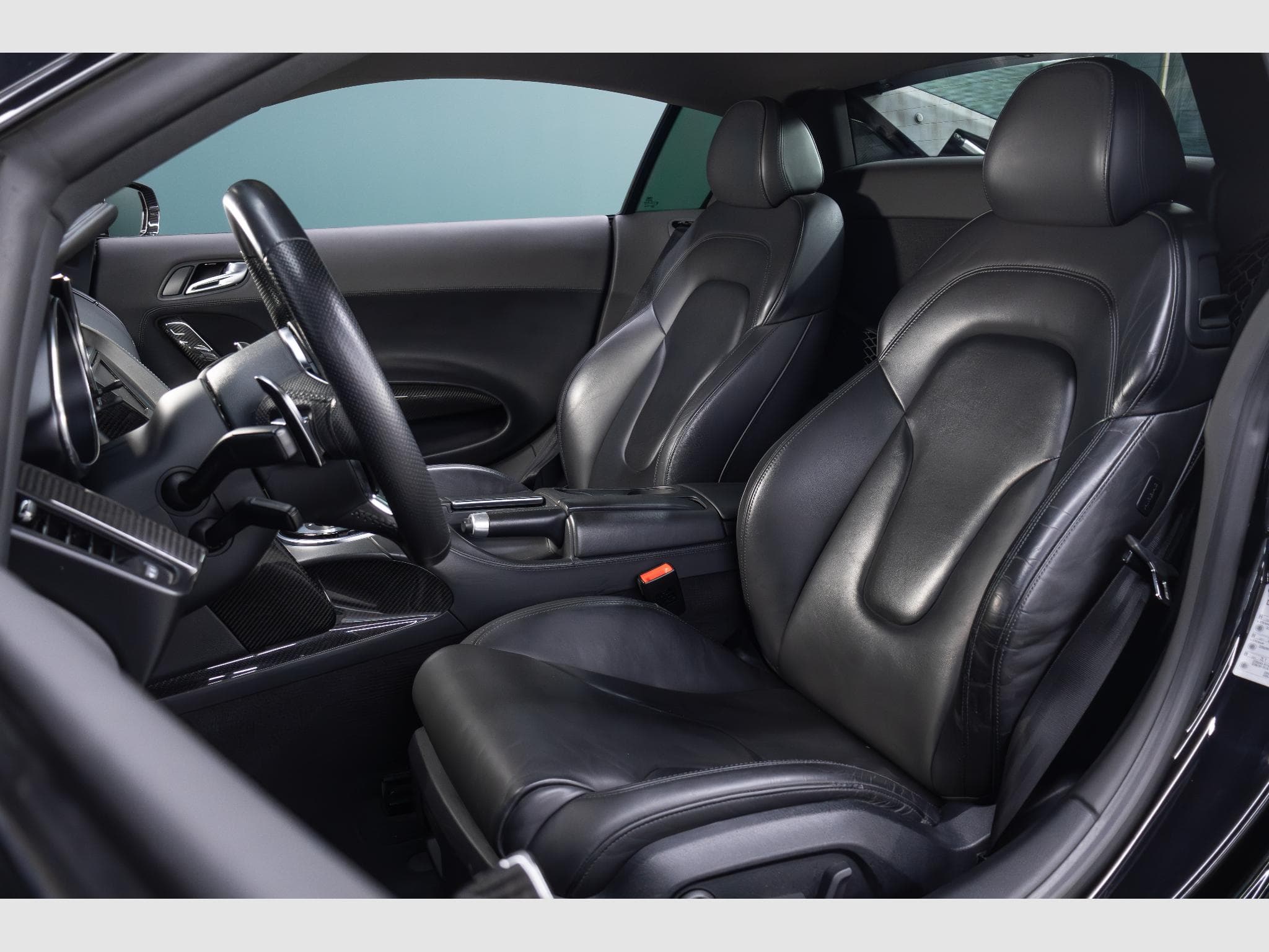Audi R8 V10 PLUS 5.2 FSI QUATTRO S-TRONIC (2014) - Photo 16
