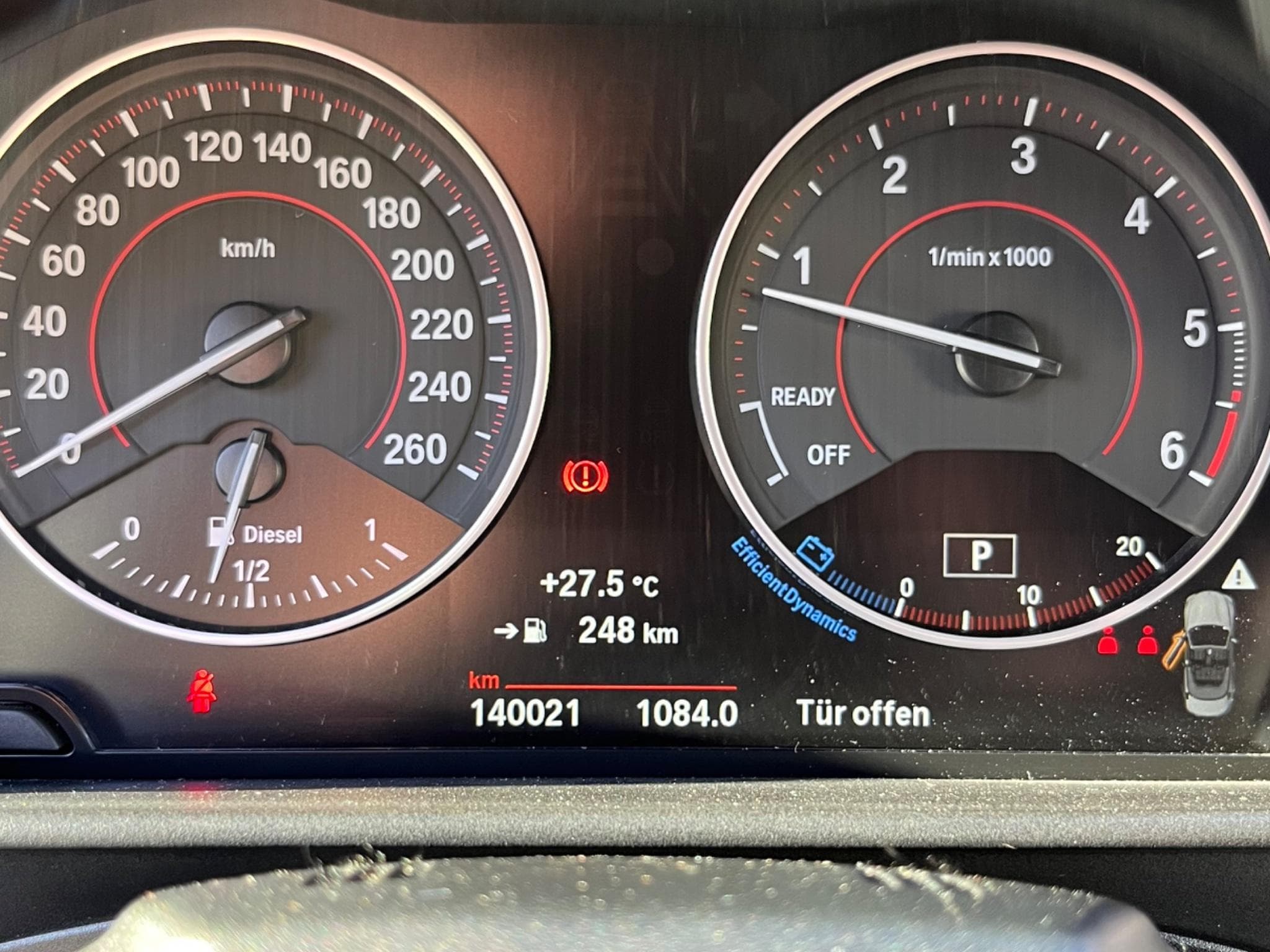 BMW 218 d (2017) - Foto 9