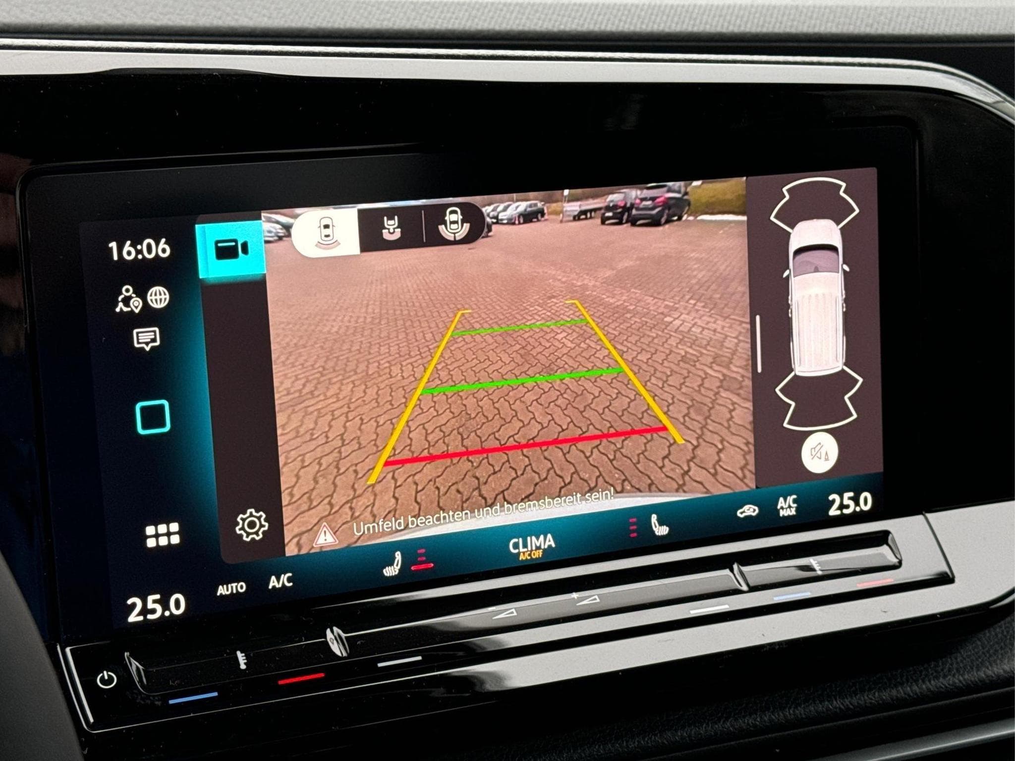 VW Caddy Style (2026) - Photo 21