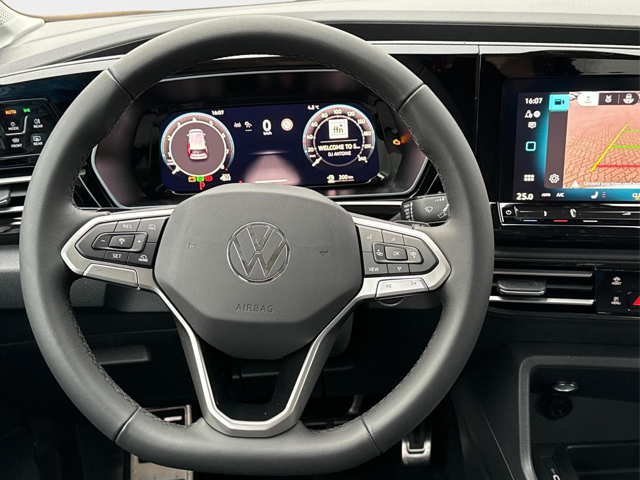 VW Caddy Style (2026) - Photo 8