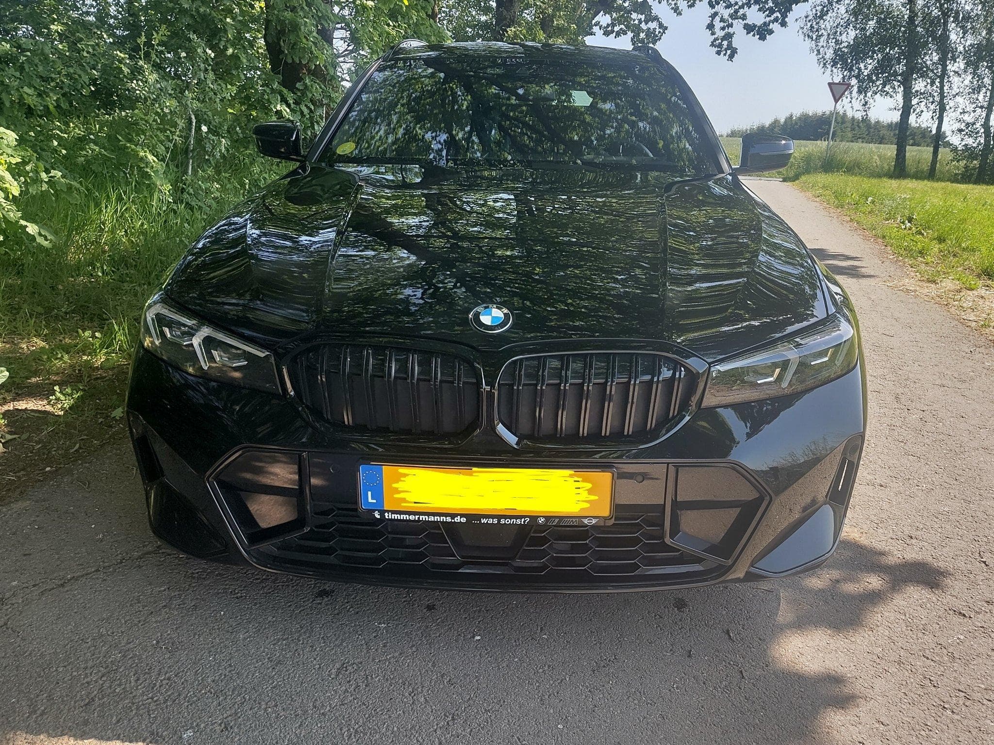 BMW 330 M plus dark (2024) - Photo 2
