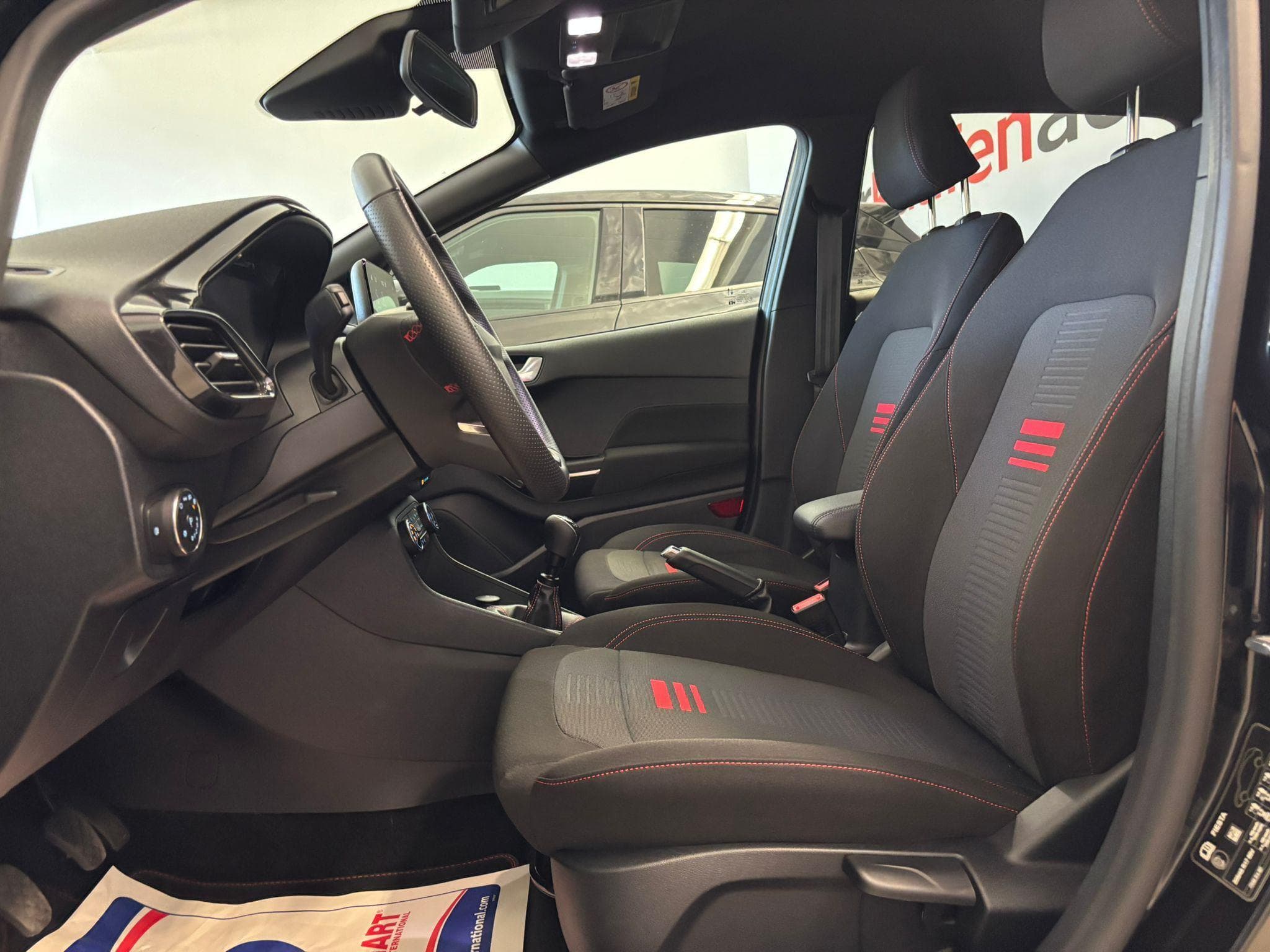 Ford Fiesta ST-Line (2022) - Photo 11