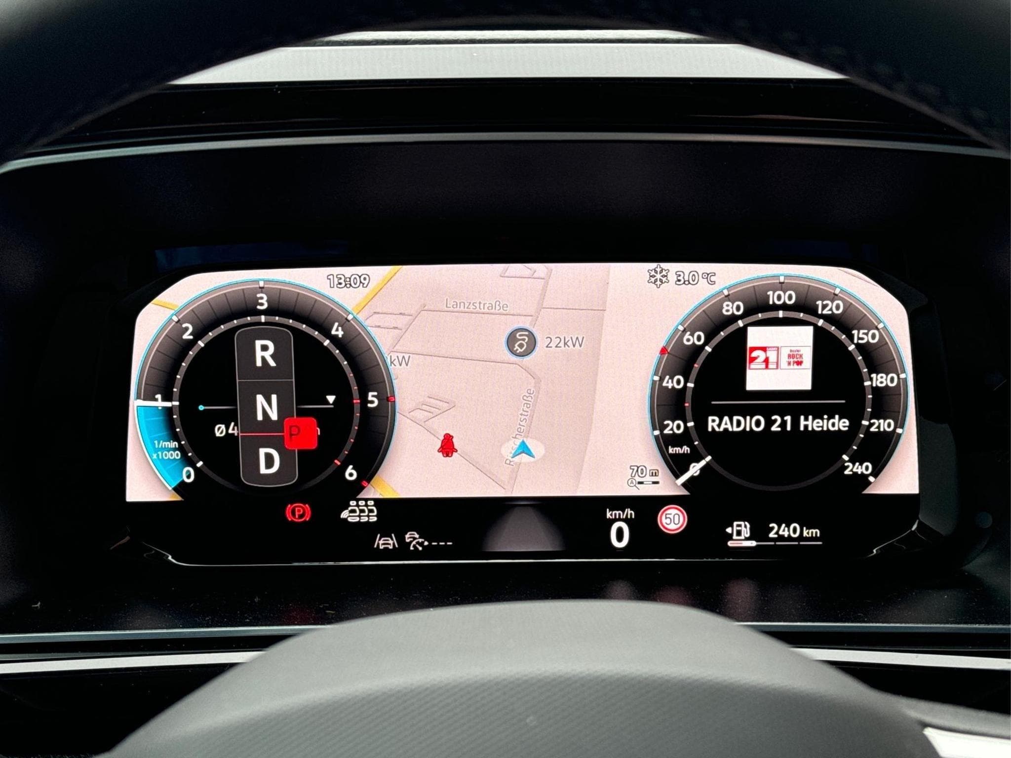 VW Caddy Style (2026) - Photo 22