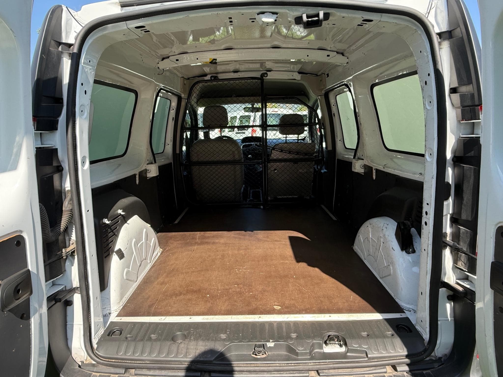 Renault Kangoo 1.5dci 95cv 2 portes latérales (2021) - Foto 9