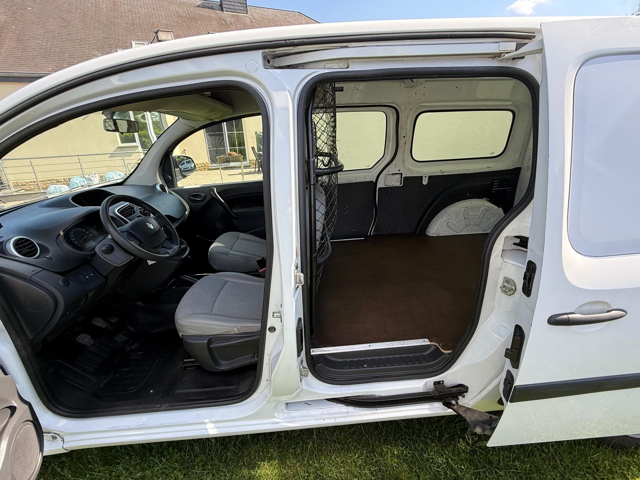Renault Kangoo 1.5dci 95cv 2 portes latérales (2021) - Foto 8