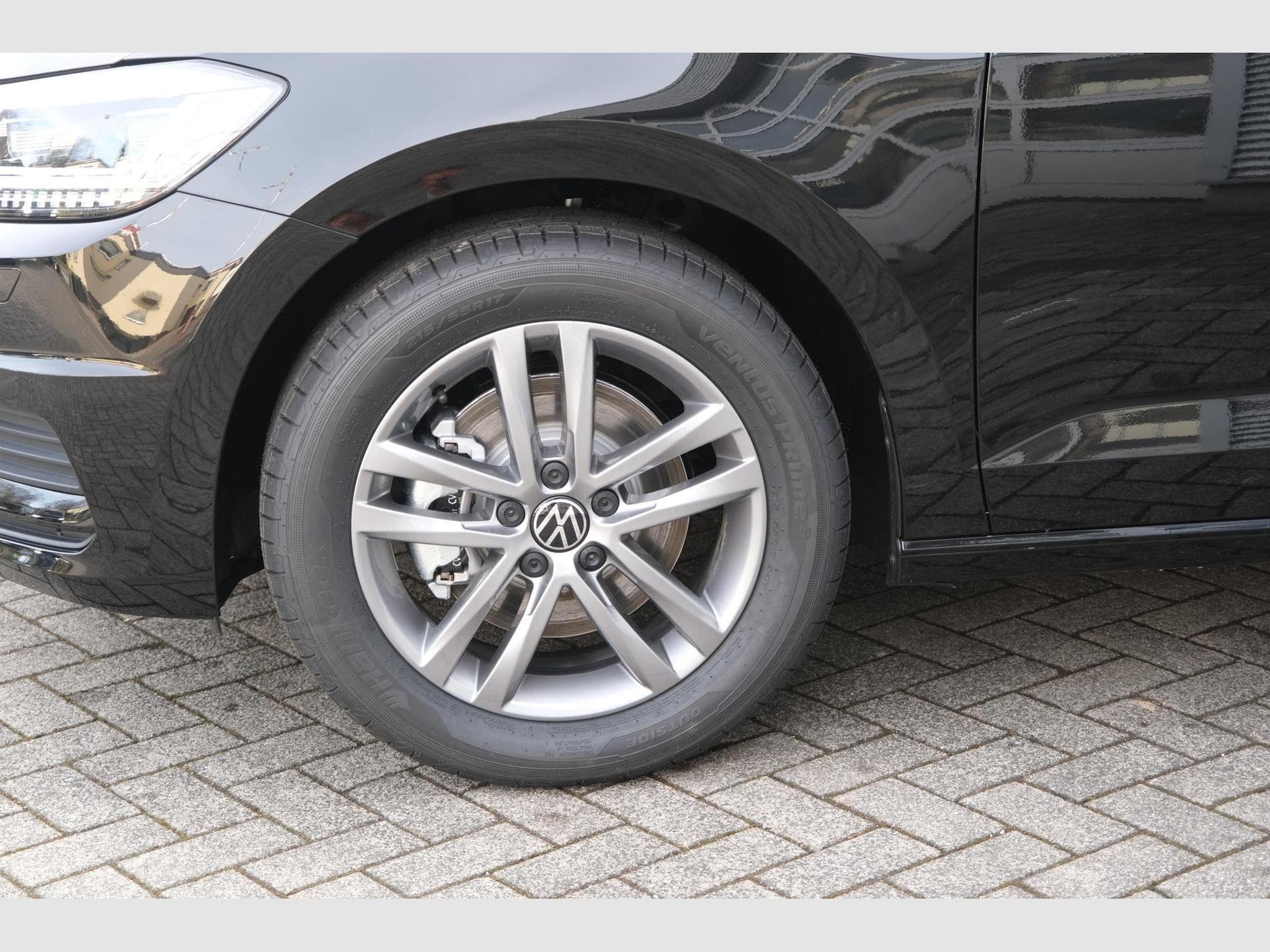 VW Touran 1.5 TSI Edition (2026) - Photo 17