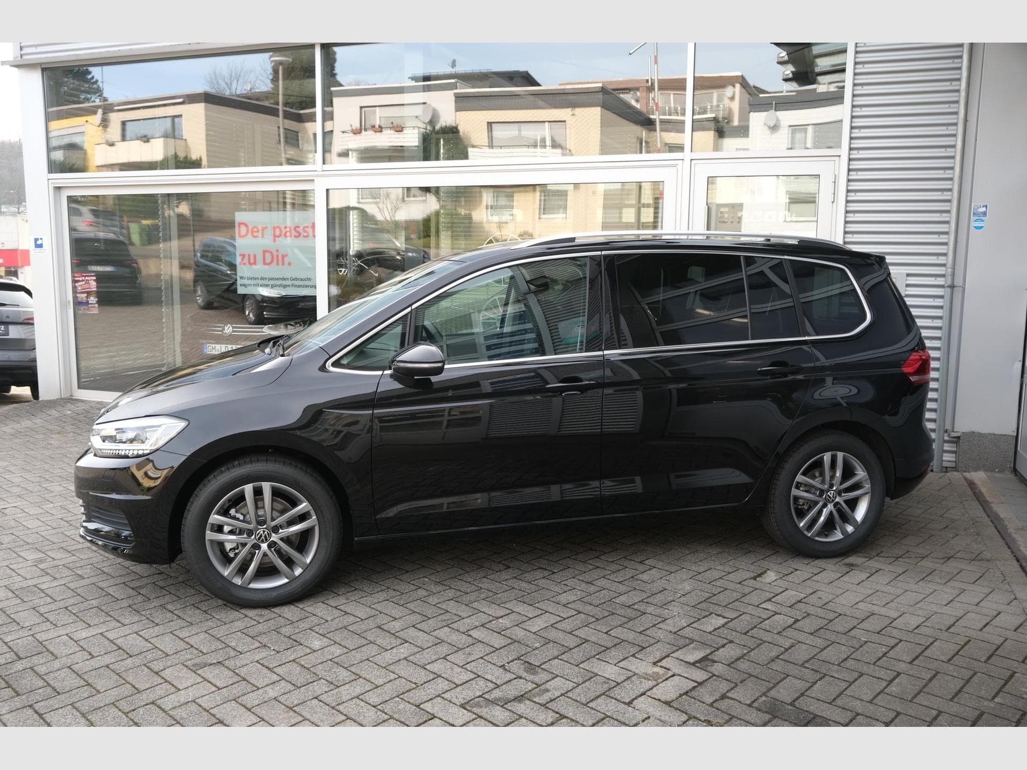 VW Touran 1.5 TSI Edition (2026) - Photo 2
