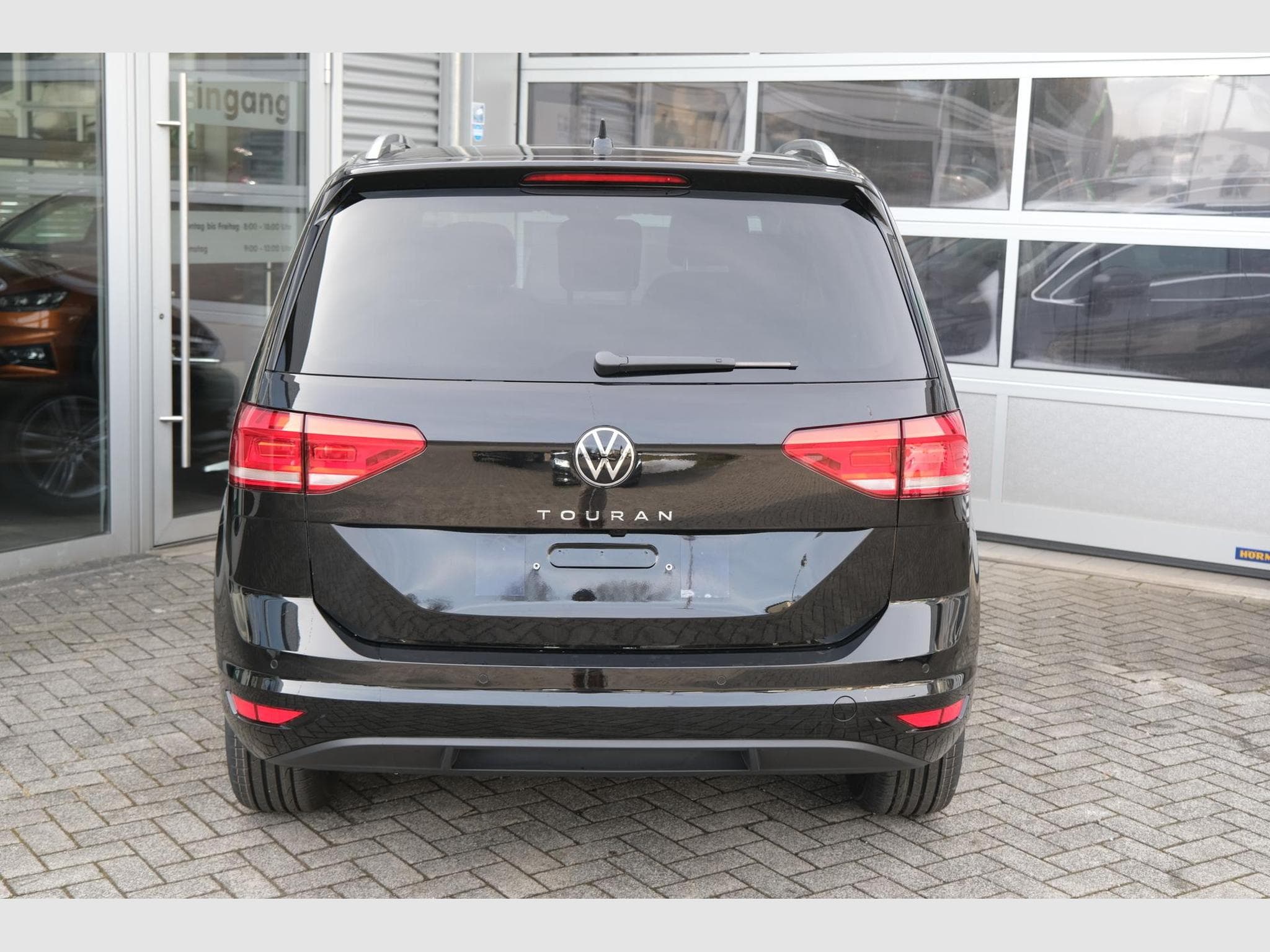 VW Touran 1.5 TSI Edition (2026) - Photo 4