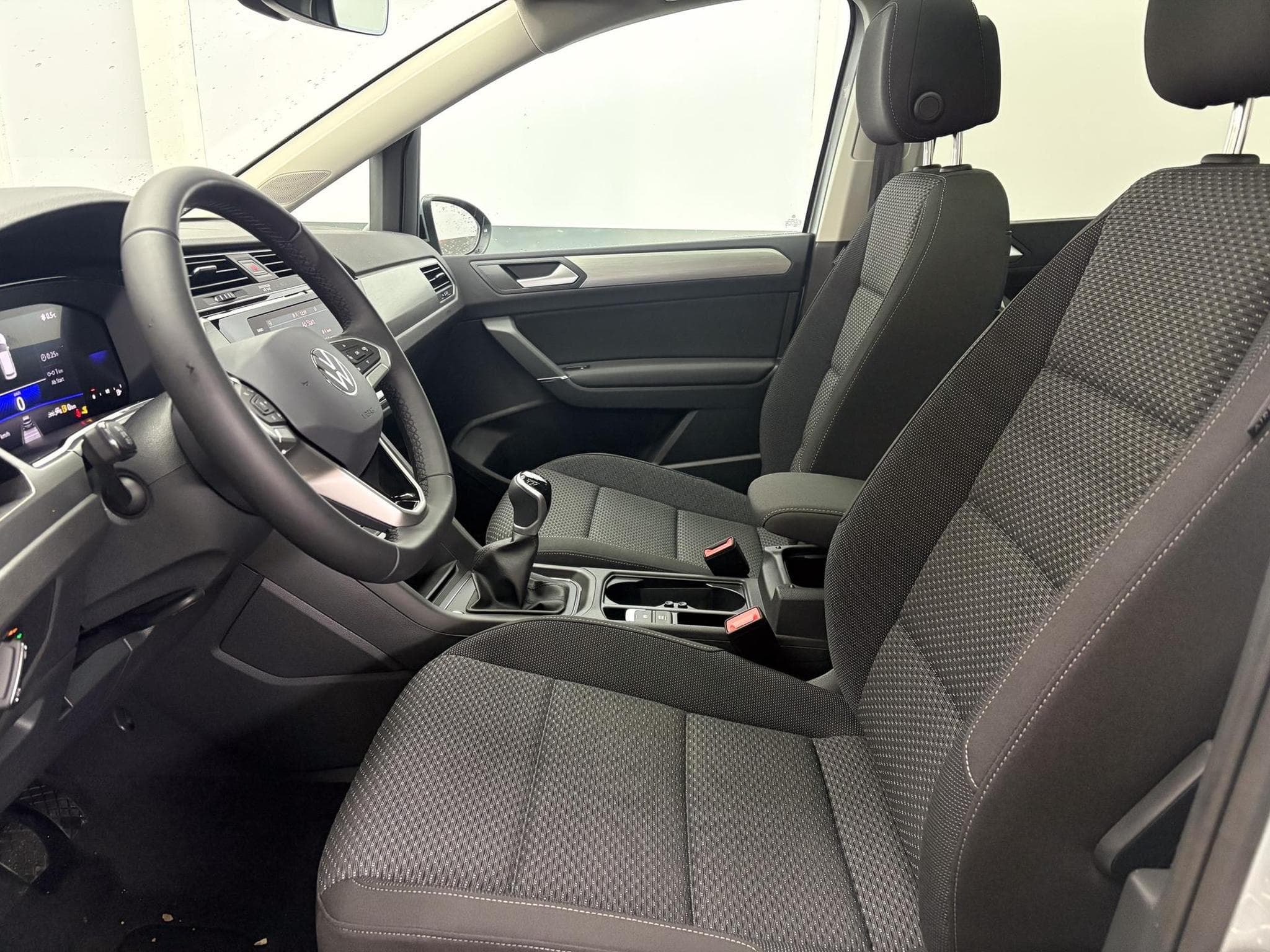 VW Touran Family (2026) - Photo 11