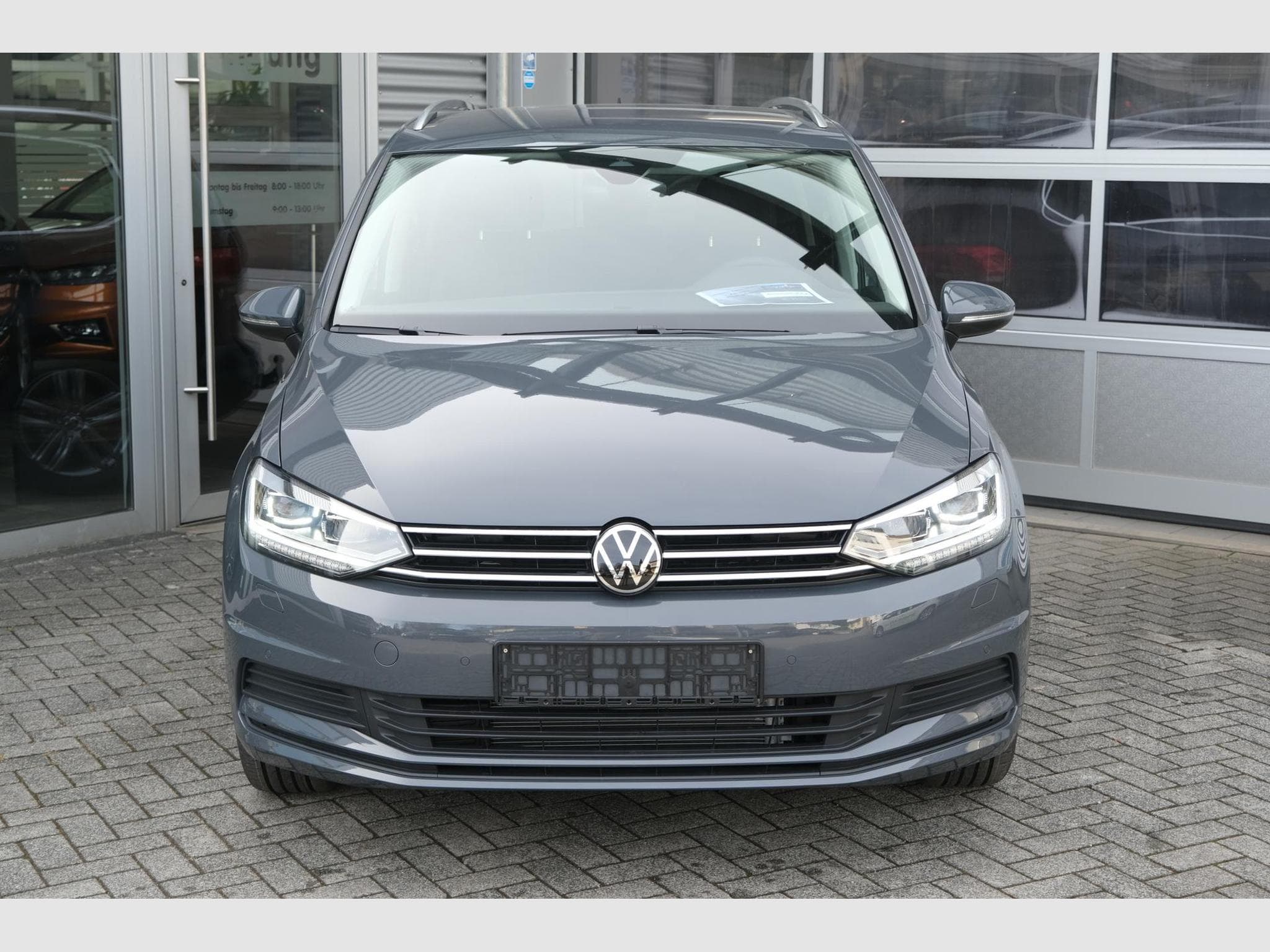 VW Touran 1.5 TSI DSG (2026) - Photo 19