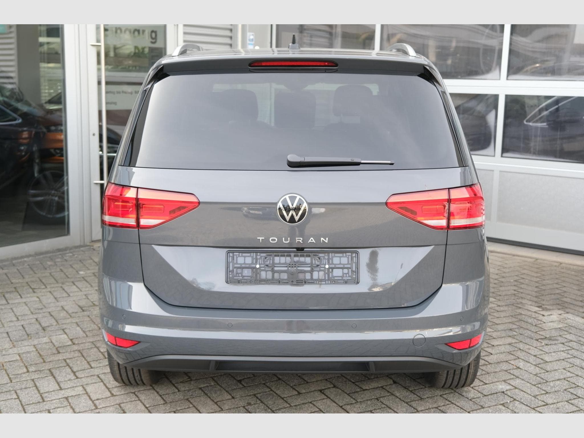 VW Touran 1.5 TSI DSG (2026) - Photo 4