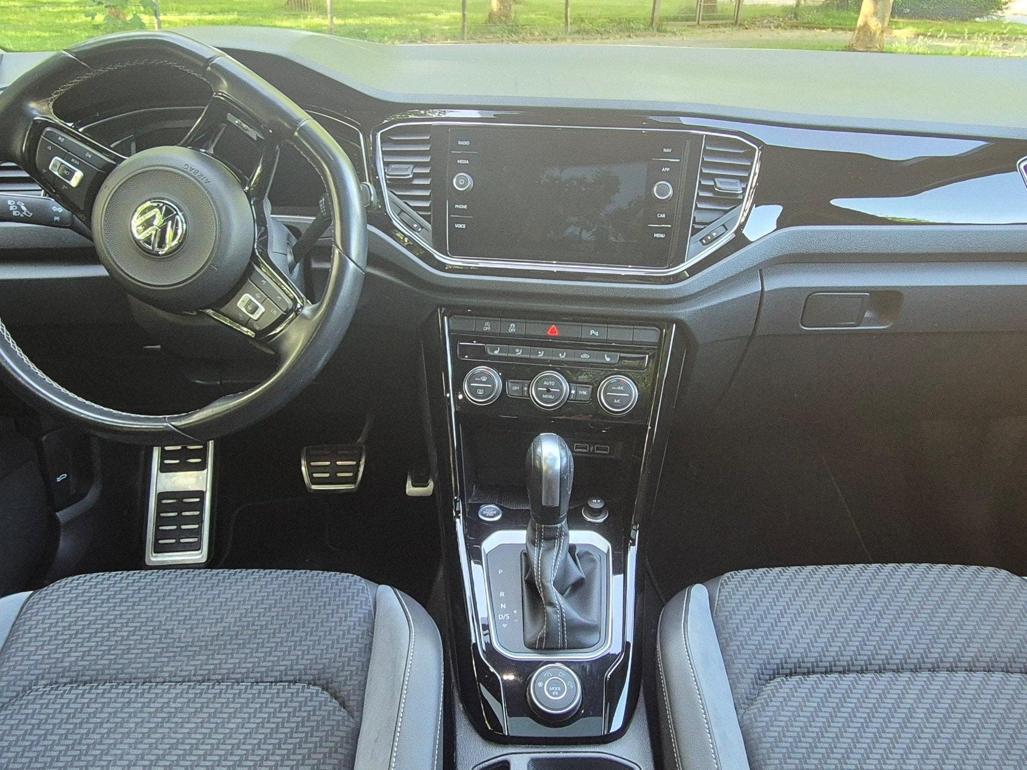 VW T-Roc R 2.0 TSI 300CV AKRAPOVIC (2020) - Photo 6