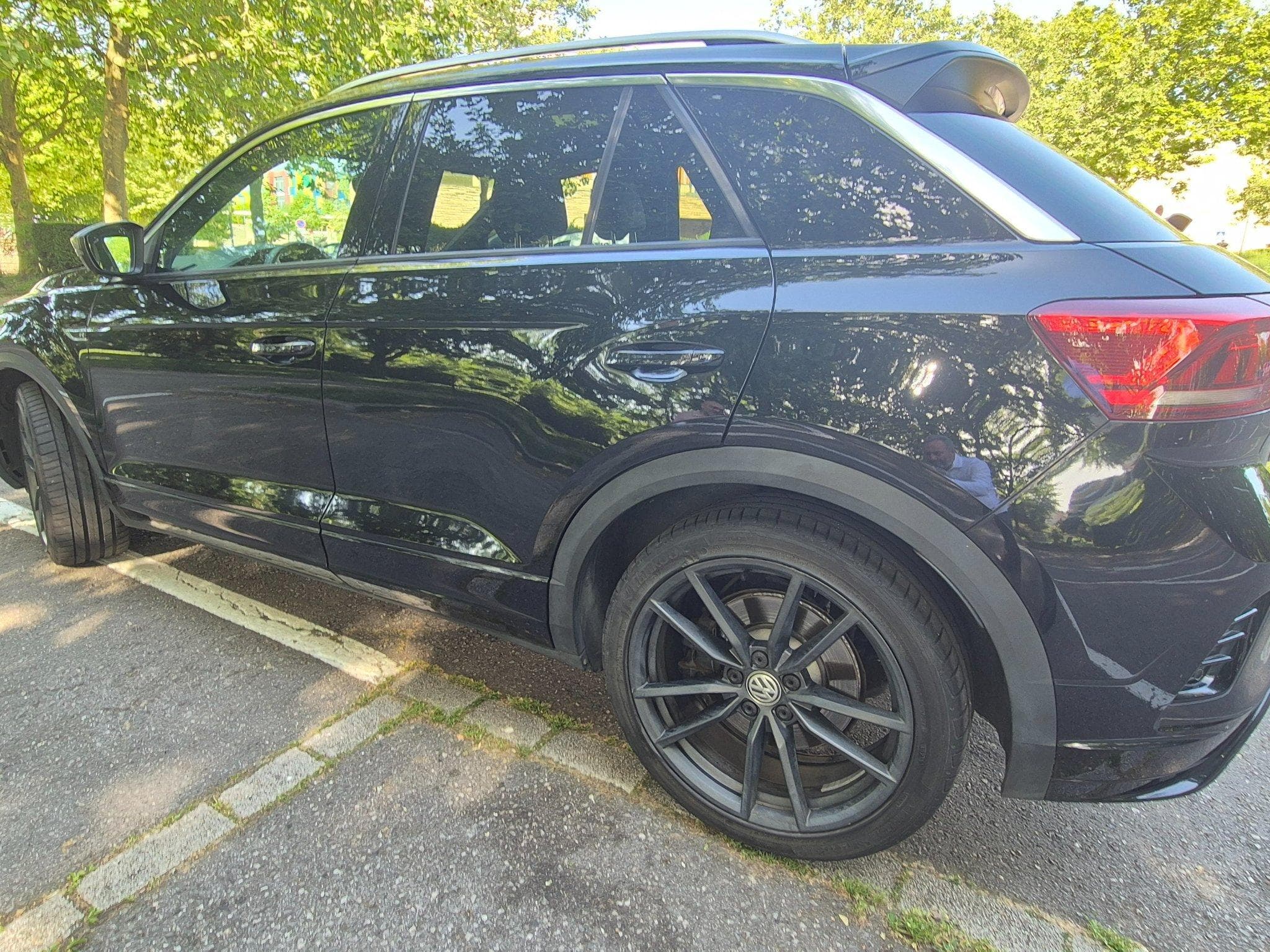 VW T-Roc R 2.0 TSI 300CV AKRAPOVIC (2020) - Photo 4