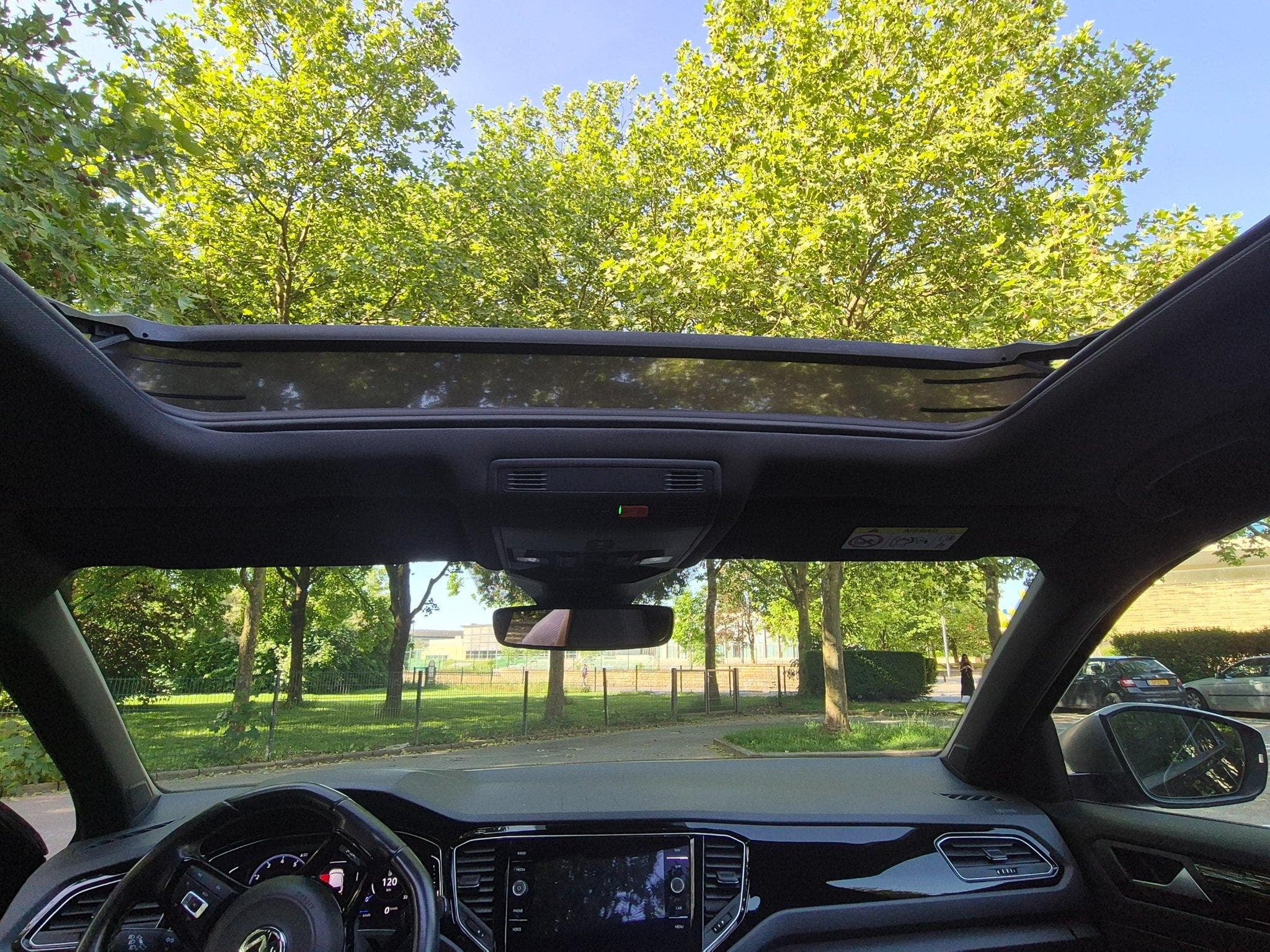 VW T-Roc R 2.0 TSI 300CV AKRAPOVIC (2020) - Photo 11