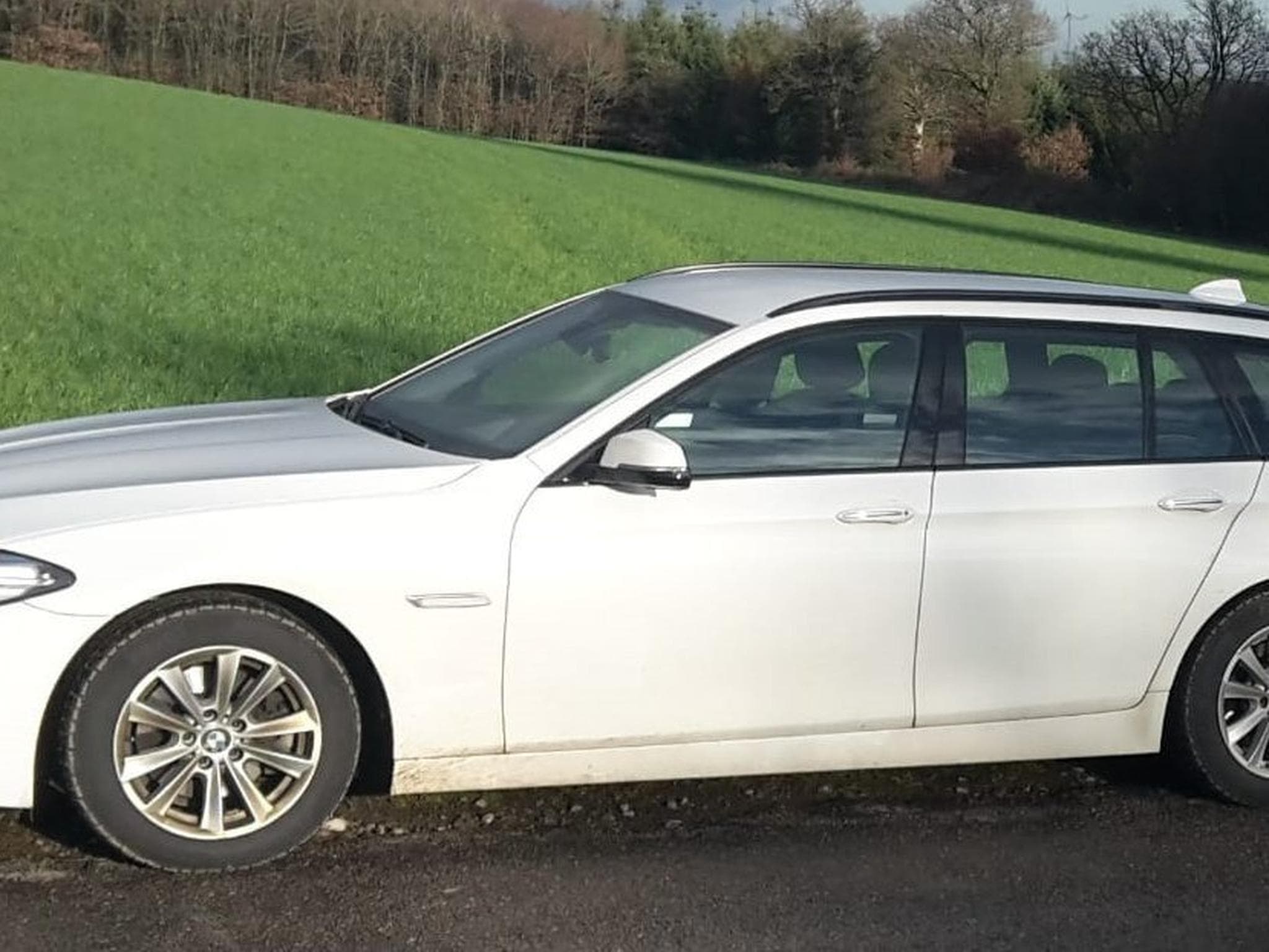BMW 520 520d xDrive Touring (2017) - Photo 1