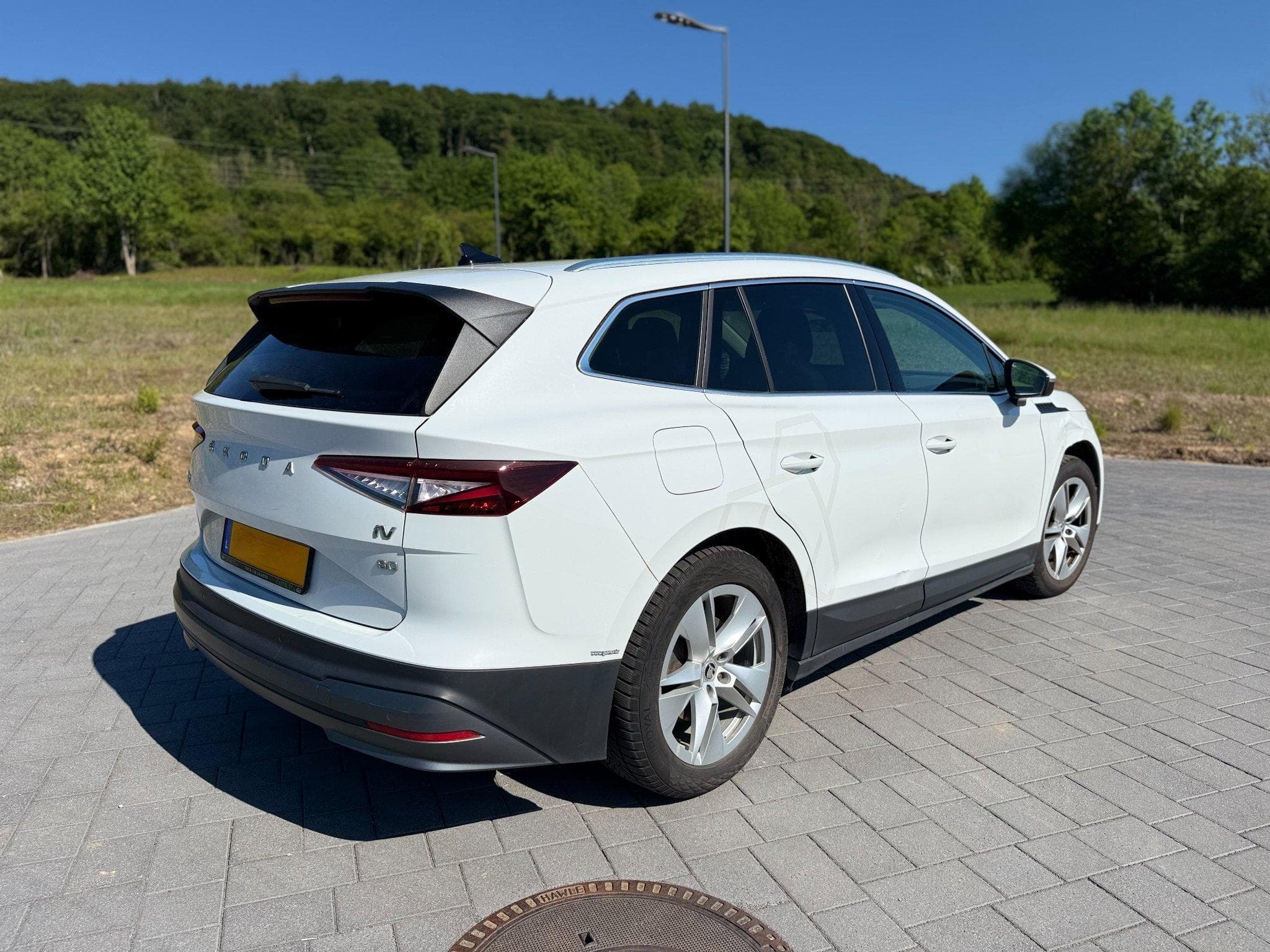 Skoda Enyaq IV 80 (2021) - Photo 3