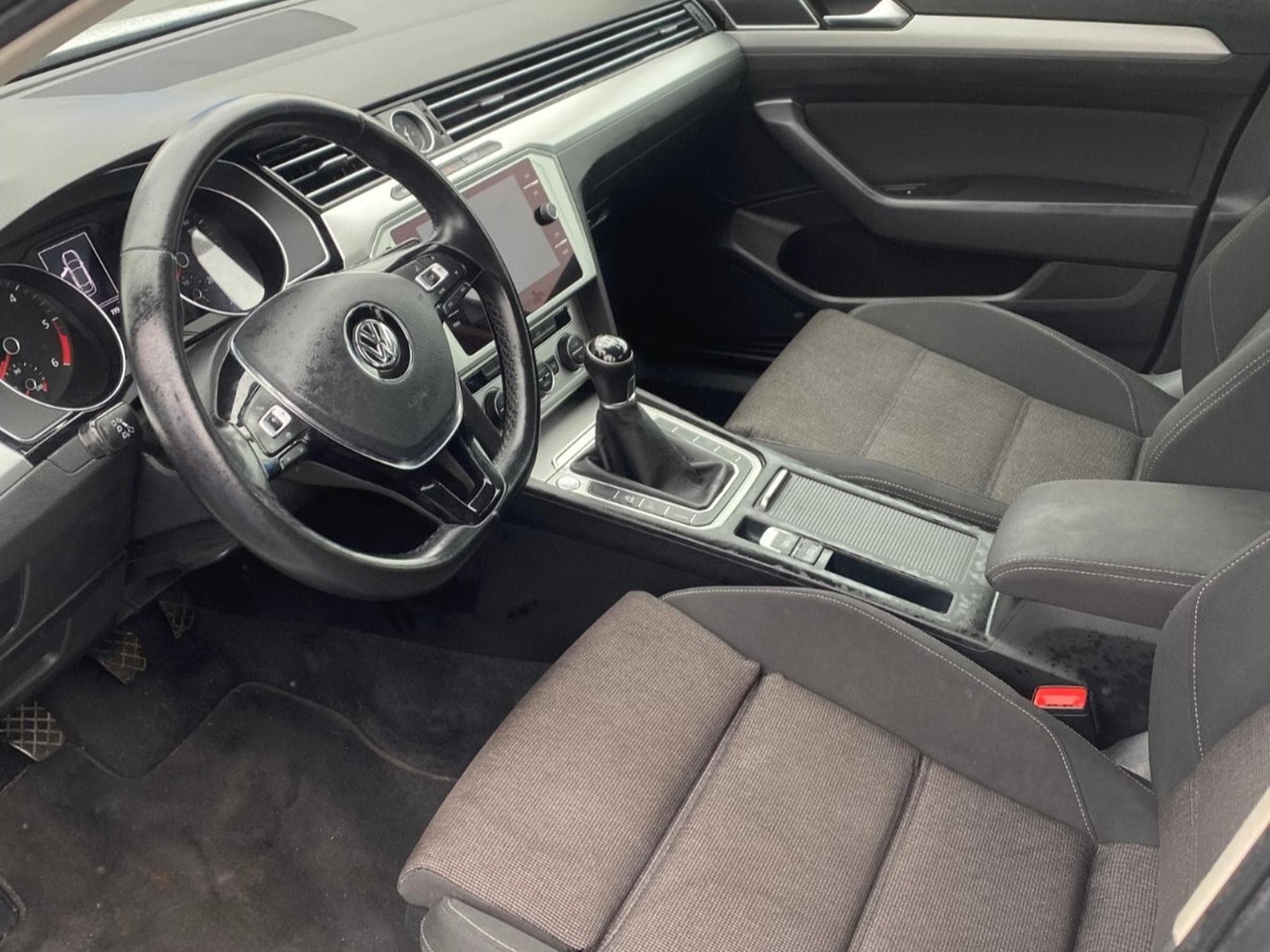 VW Passat COMFORTLINE (2018) - Photo 10