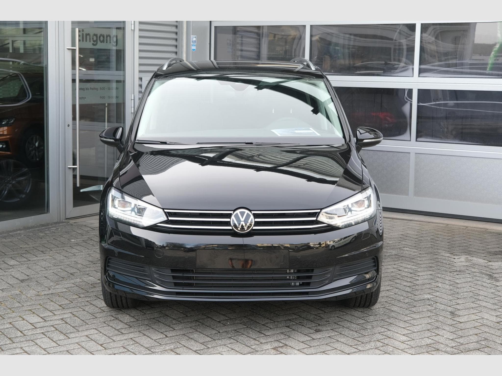 VW Touran 1.5 TSI DSG (2026) - Photo 18