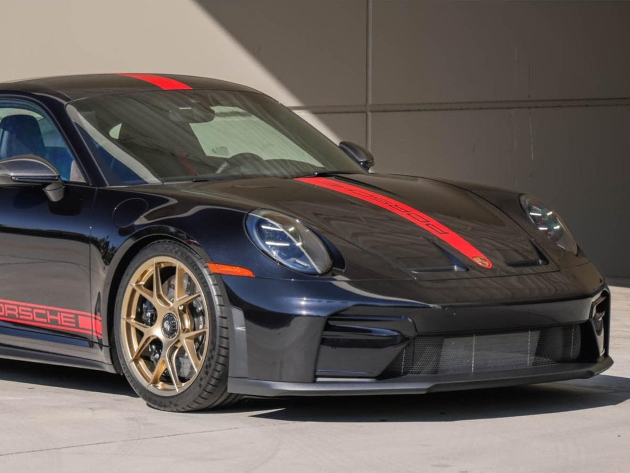 Porsche 911 GT3 Touring (2025) - Photo 1