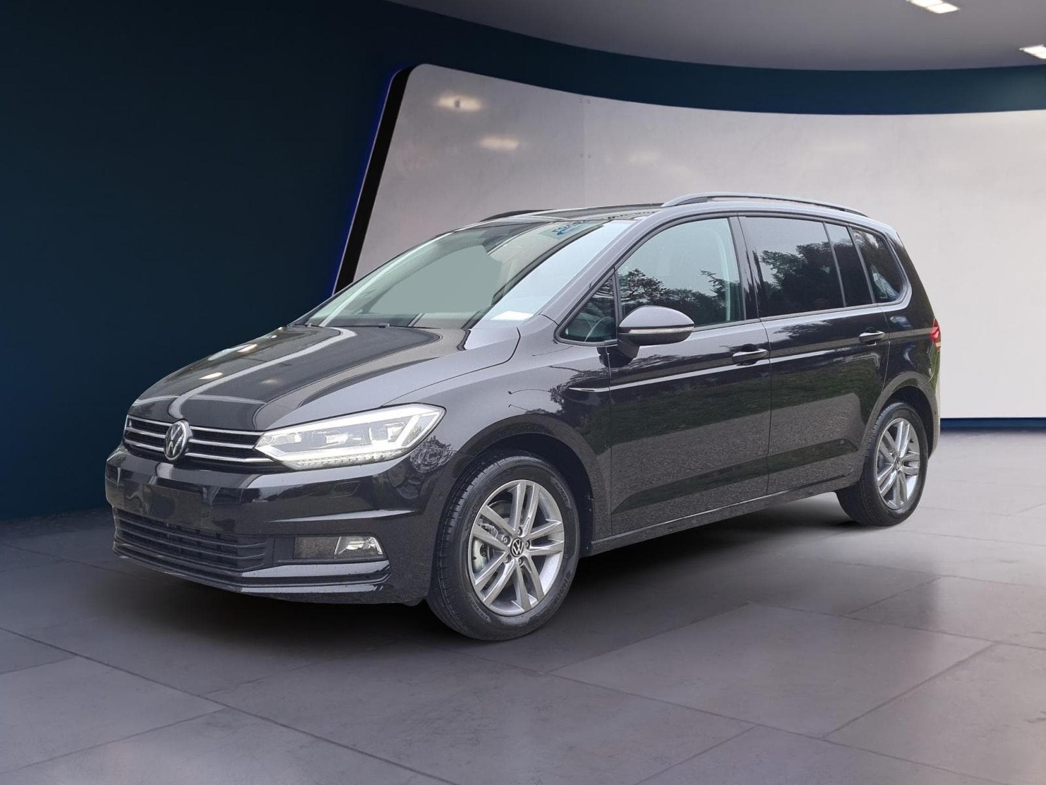 VW Touran Comfortline BMT/Start-Stopp (2026) - Photo 1
