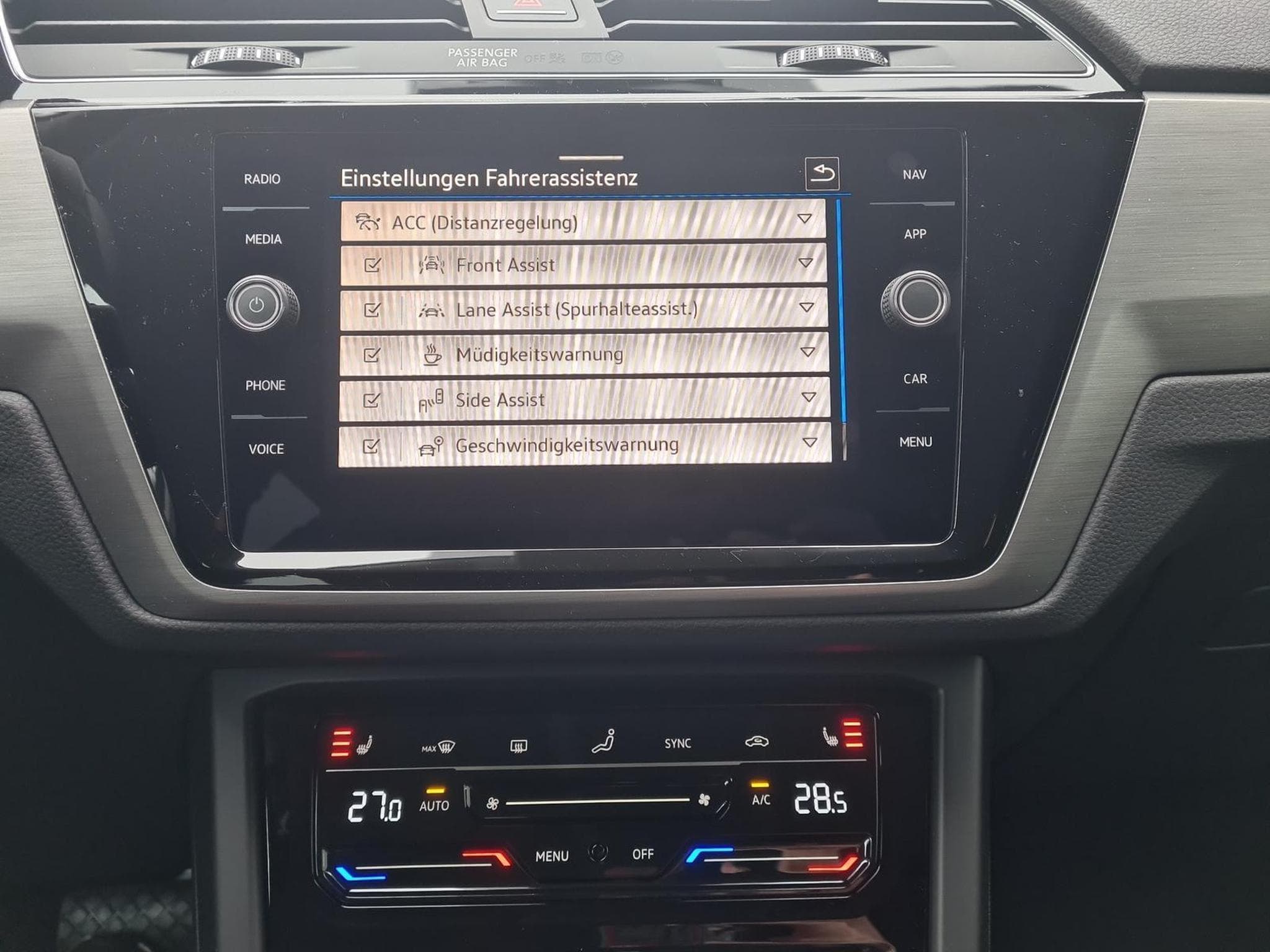 VW Touran Comfortline BMT/Start-Stopp (2026) - Photo 21