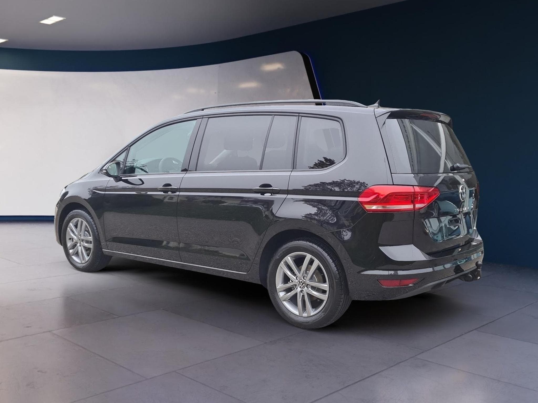 VW Touran Comfortline BMT/Start-Stopp (2026) - Photo 4