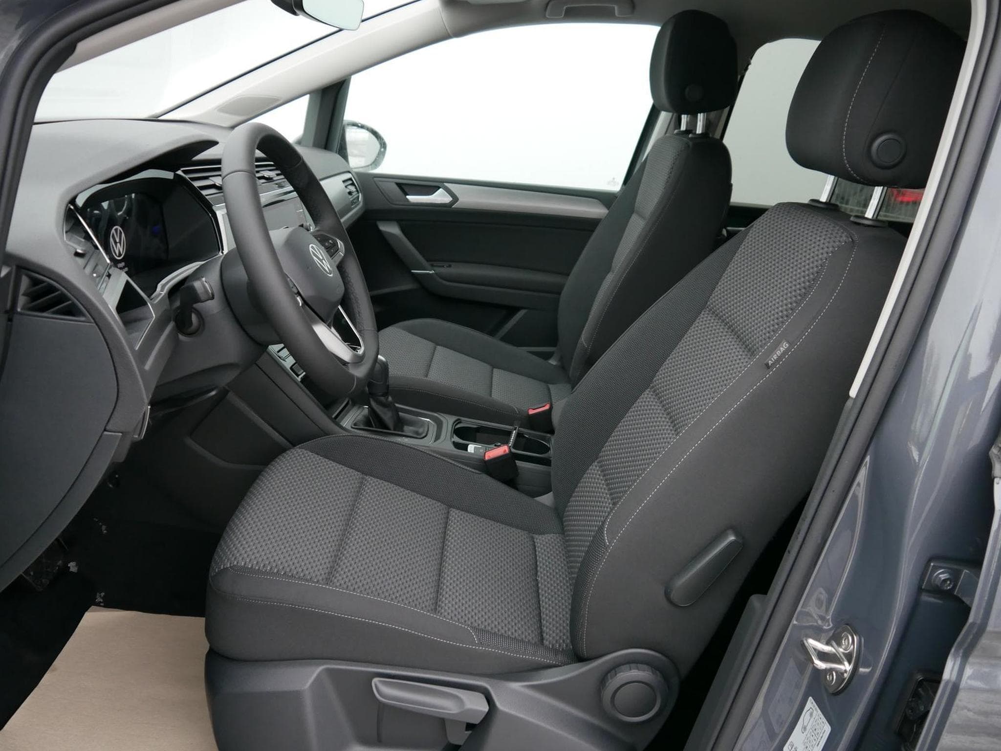 VW Touran Comfortline (2026) - Photo 8