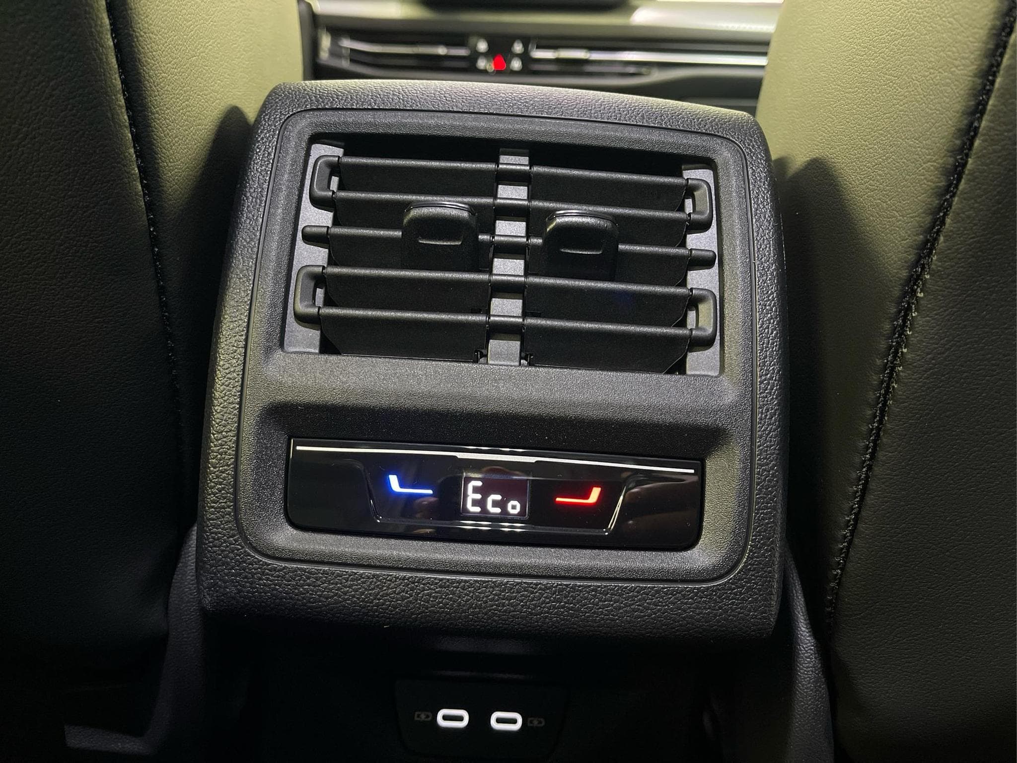 VW Golf Style (2026) - Photo 17