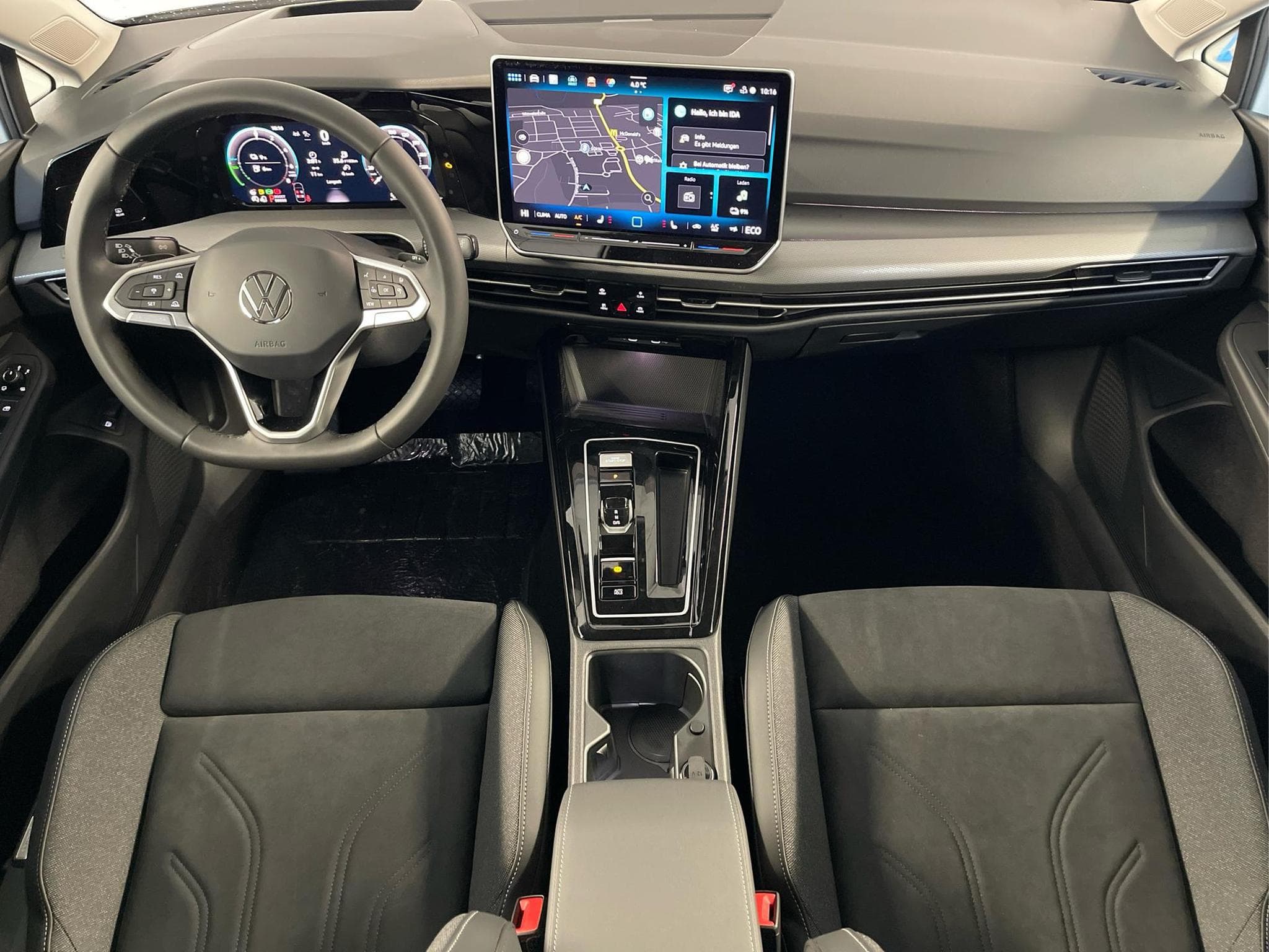 VW Golf Style (2026) - Photo 6