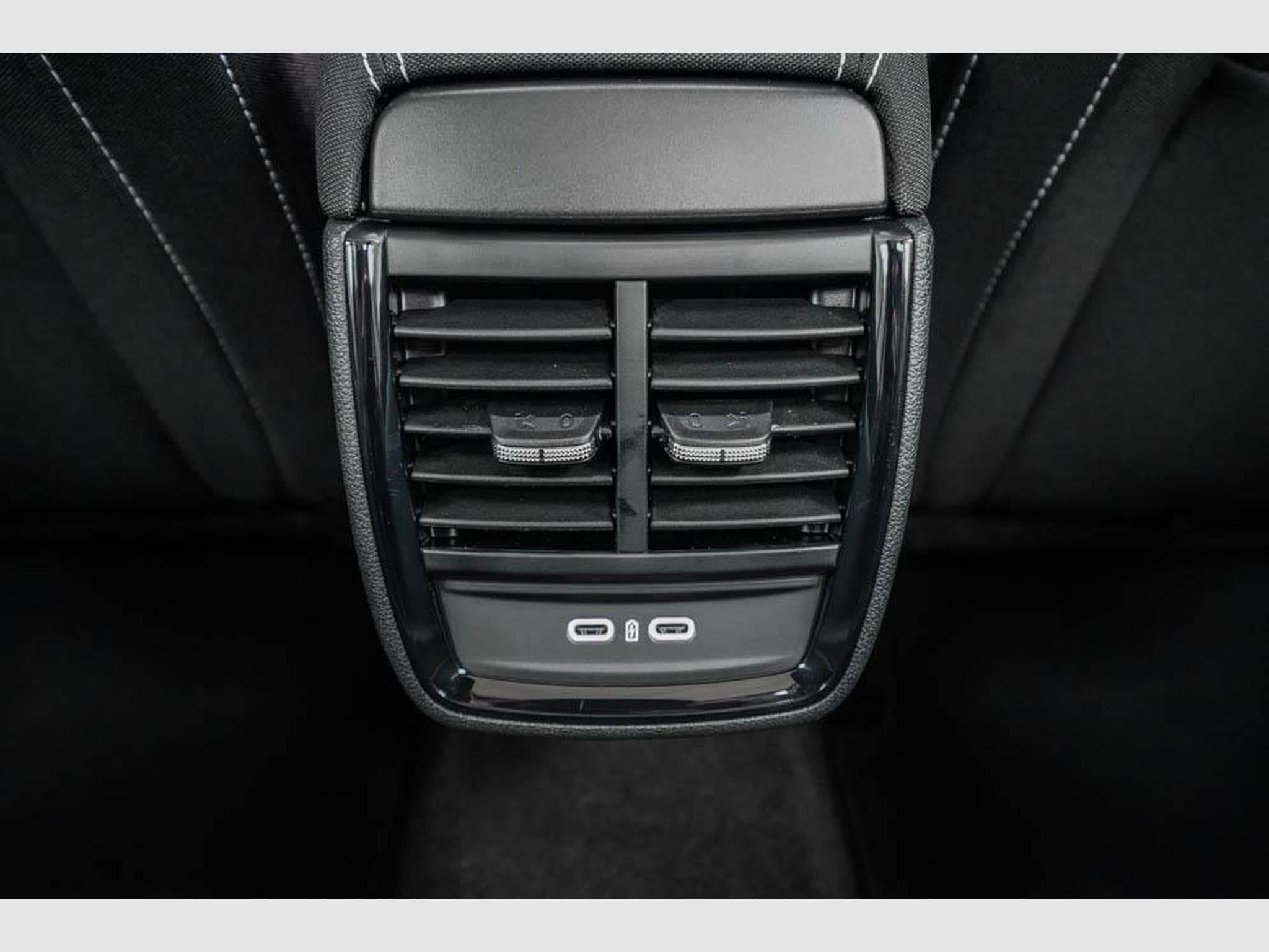 Skoda Scala 1,5 TSI DSG (2025) - Foto 17