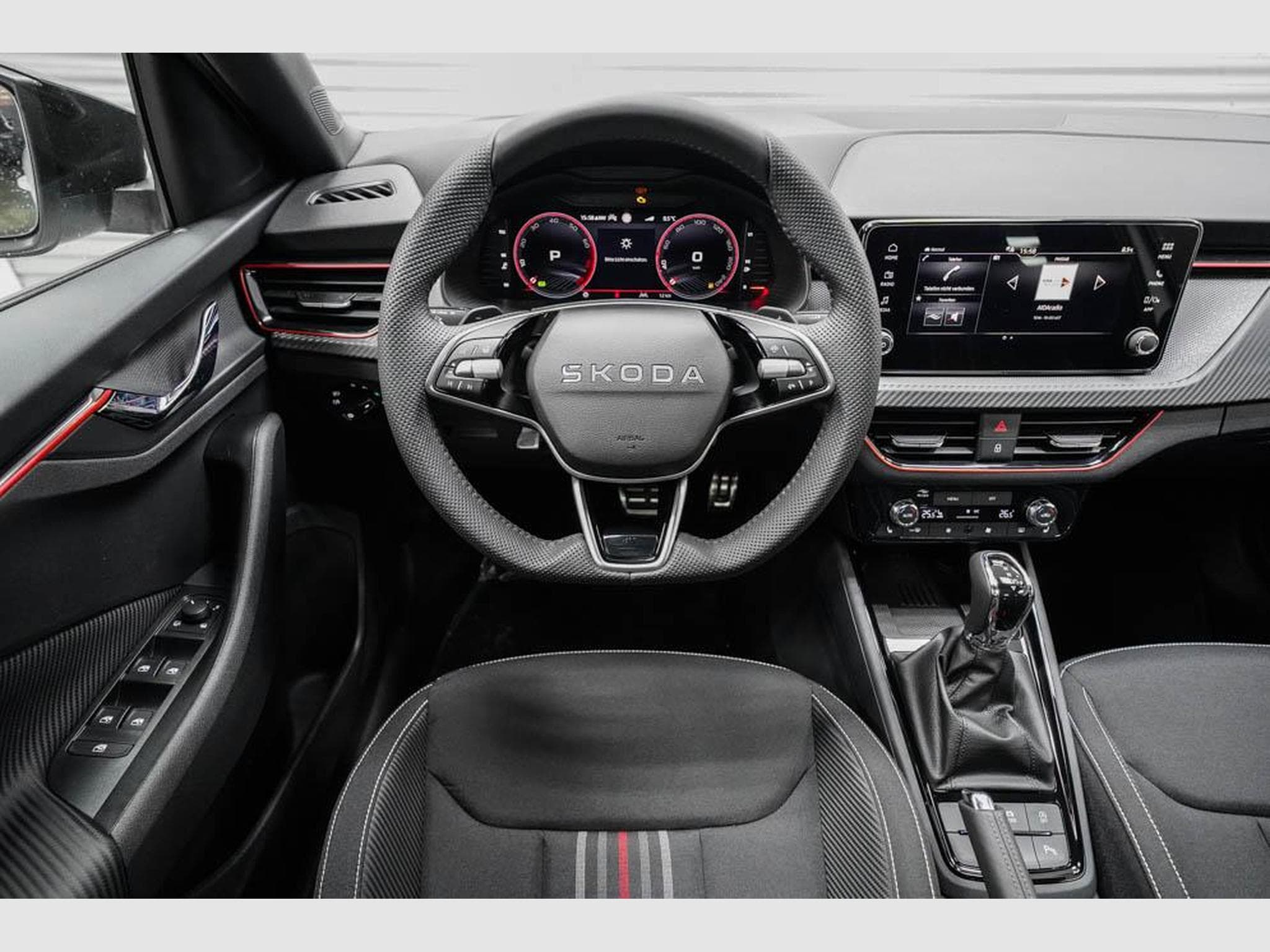 Skoda Scala 1,5 TSI DSG (2025) - Foto 8