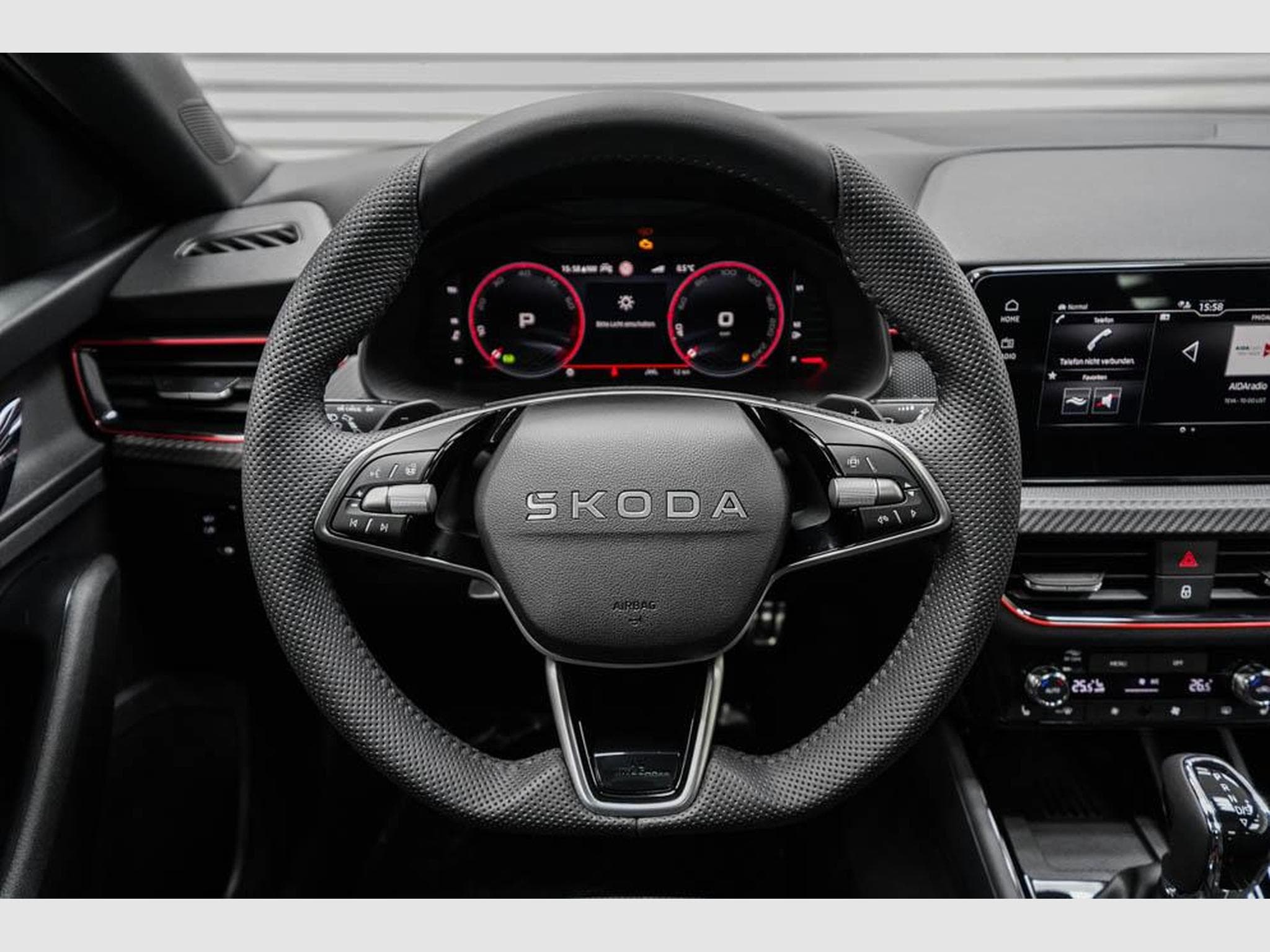 Skoda Scala 1,5 TSI DSG (2025) - Foto 9