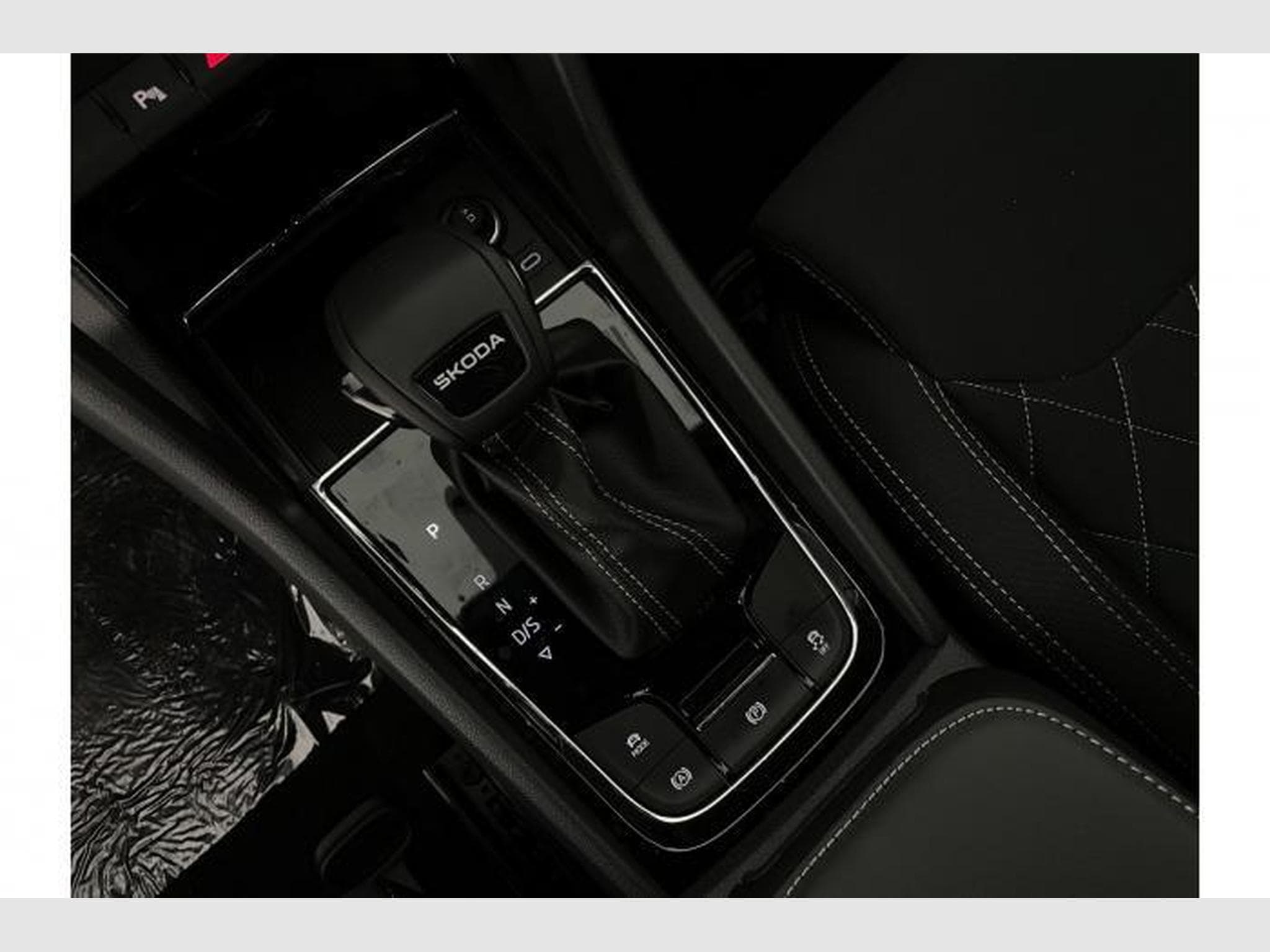 Skoda Karoq Sportline (2026) - Photo 23